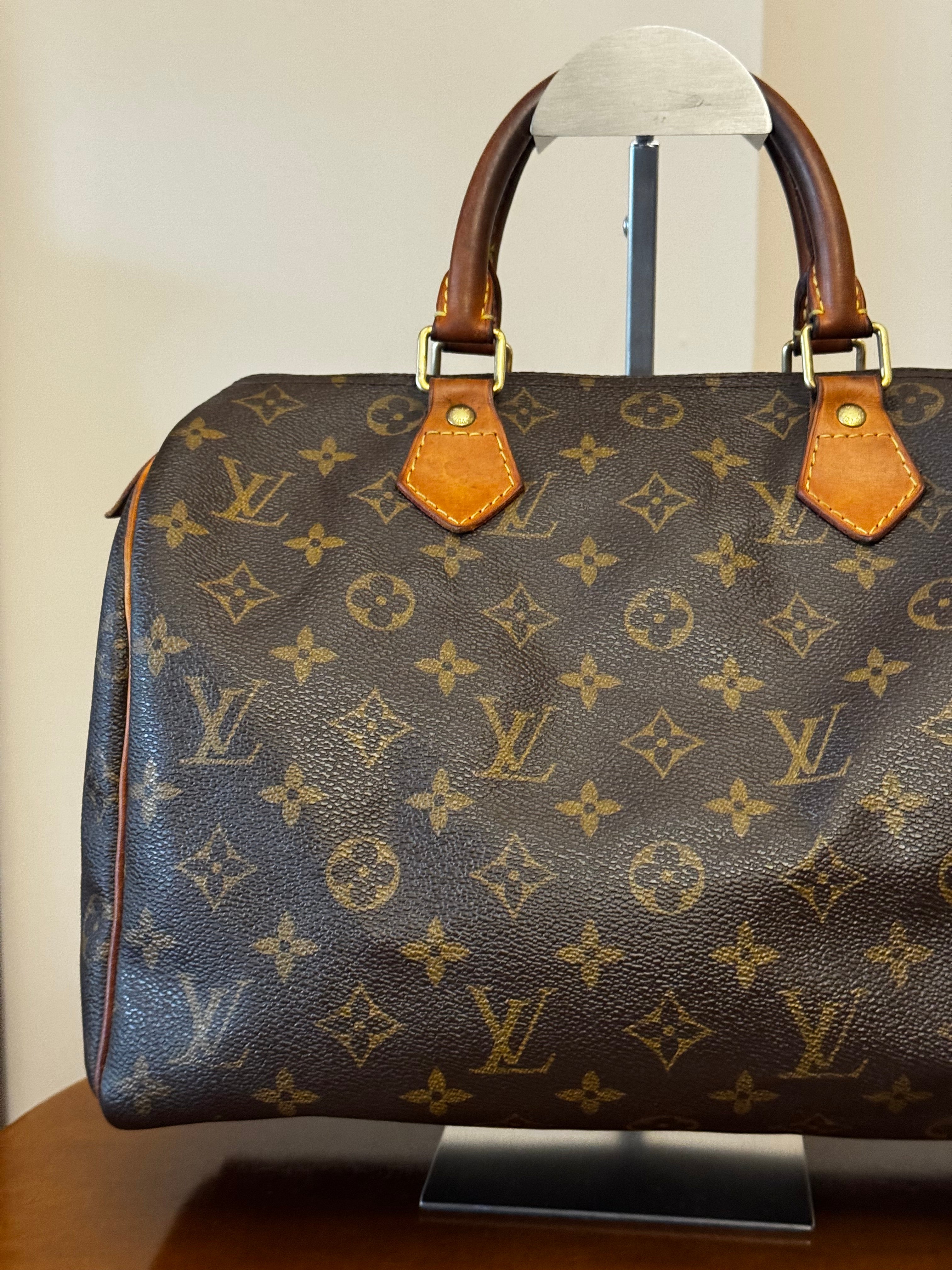 Louis Vuitton Speedy 30