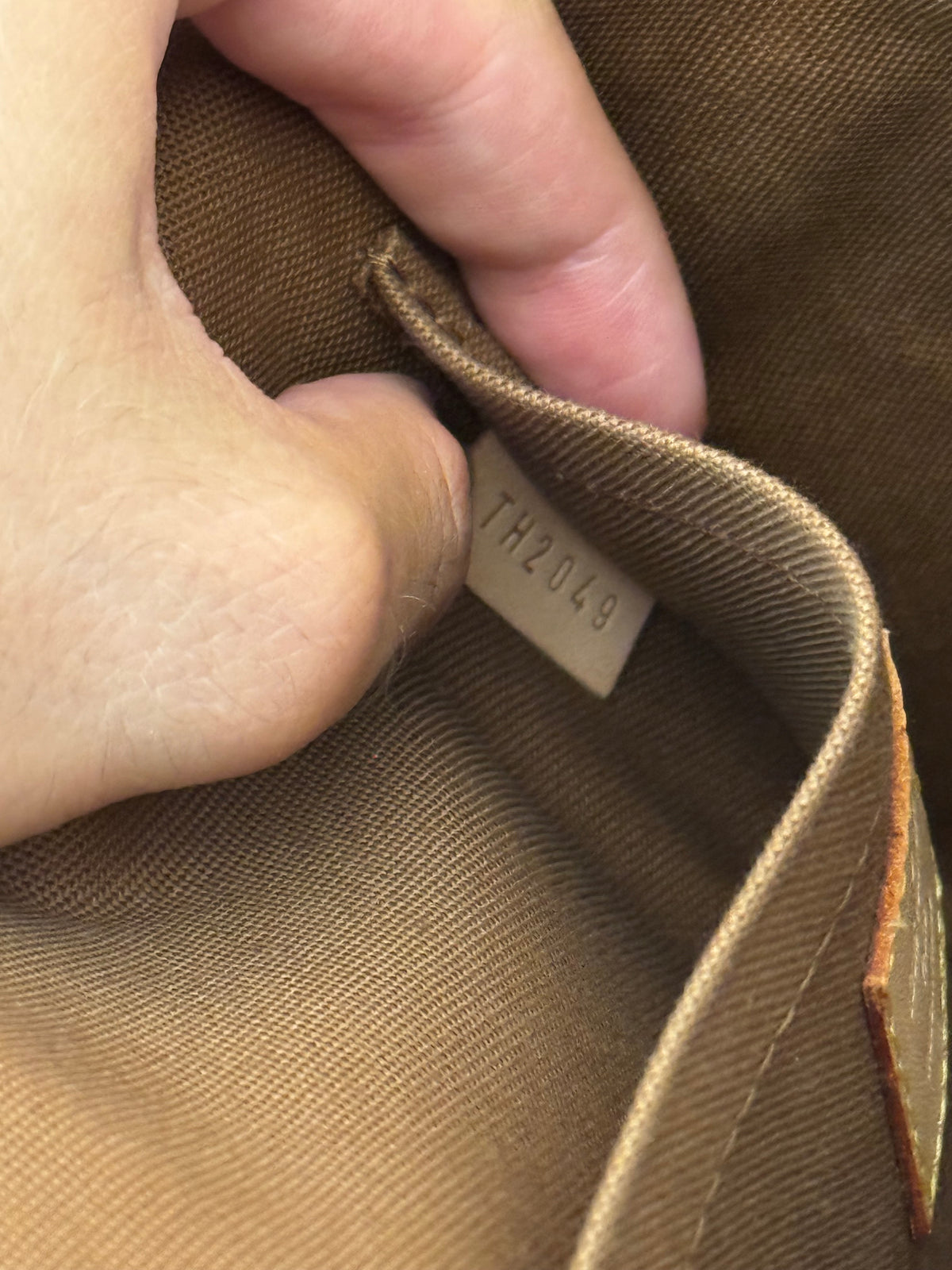 Louis Vuitton Sologne
