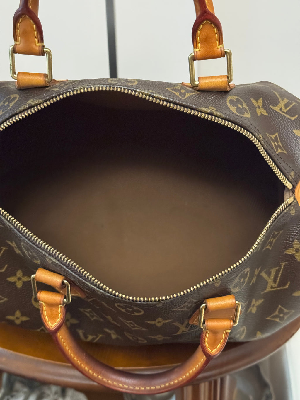 Louis Vuitton Speedy 30