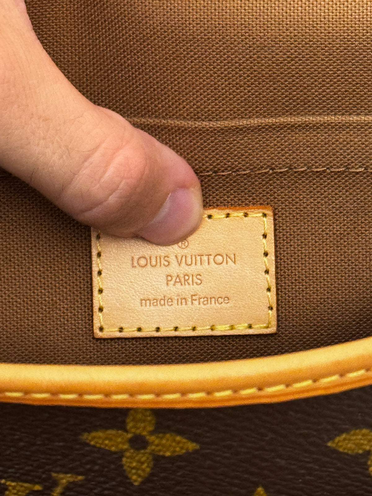 Louis Vuitton Sologne