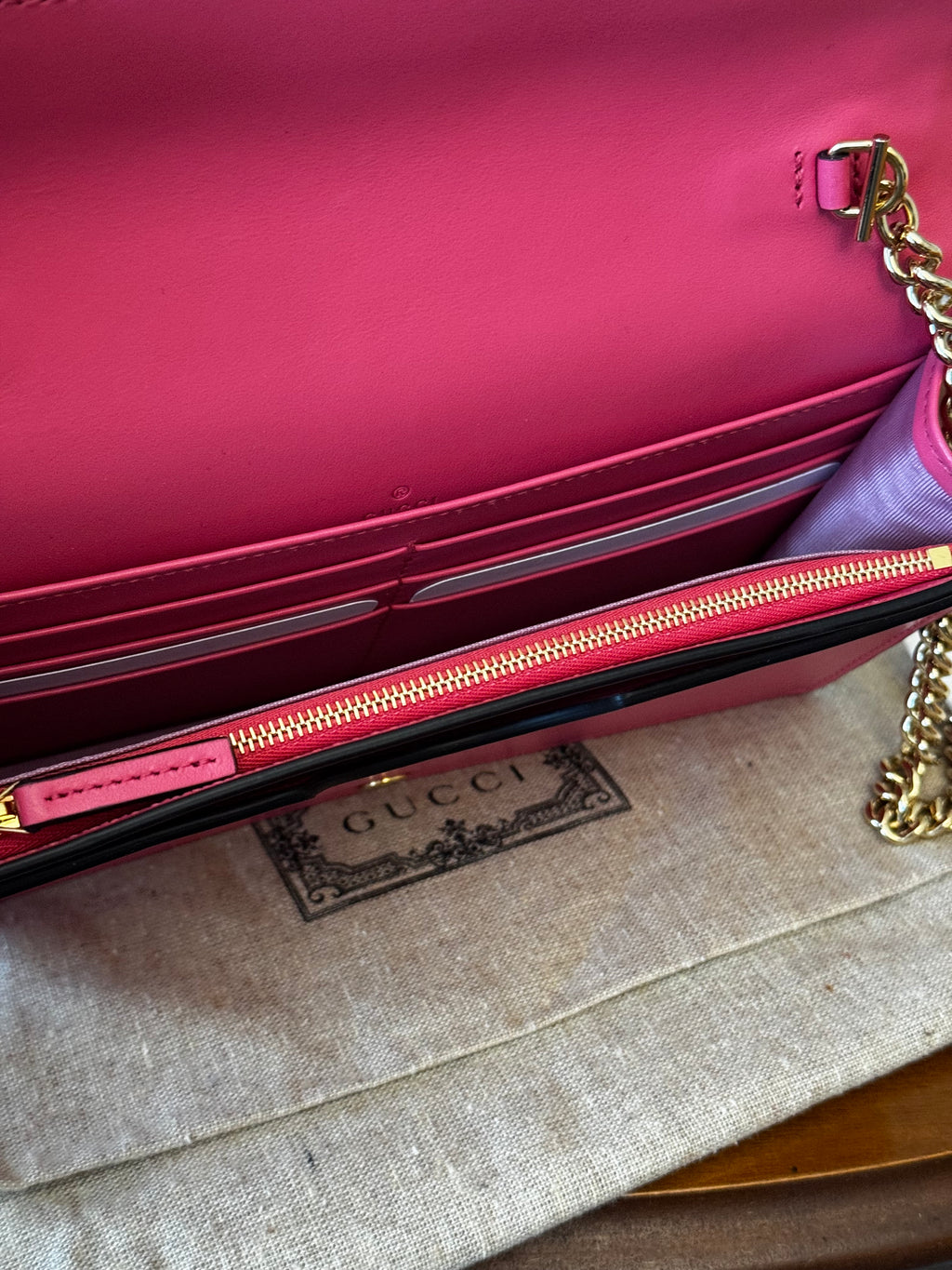 Gucci GG Matelassé Chain Wallet