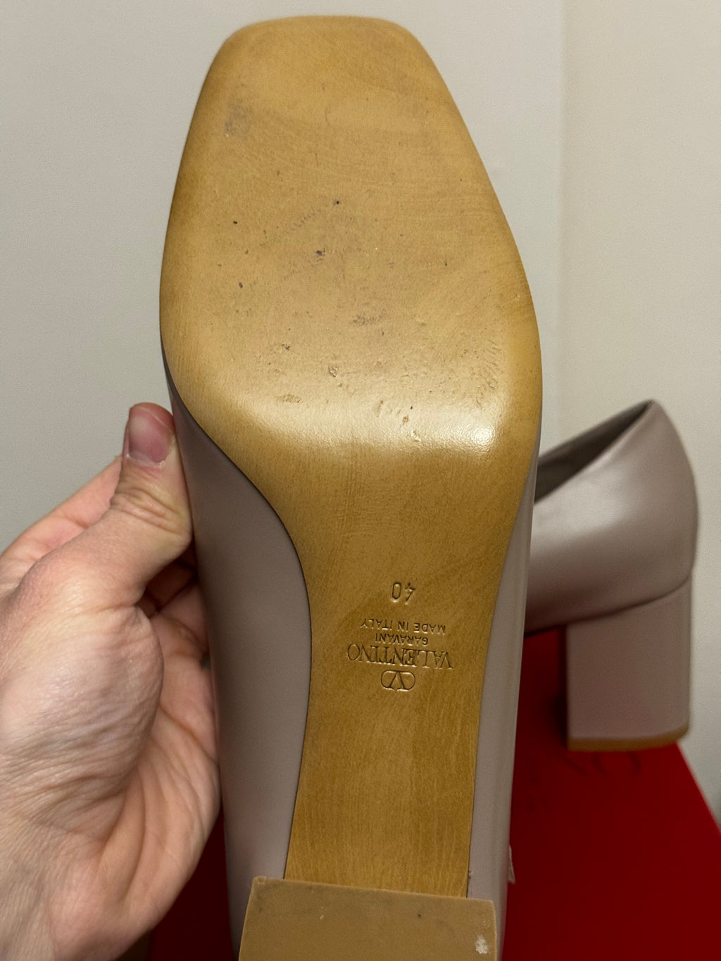 Valentino Garavani Vlogo