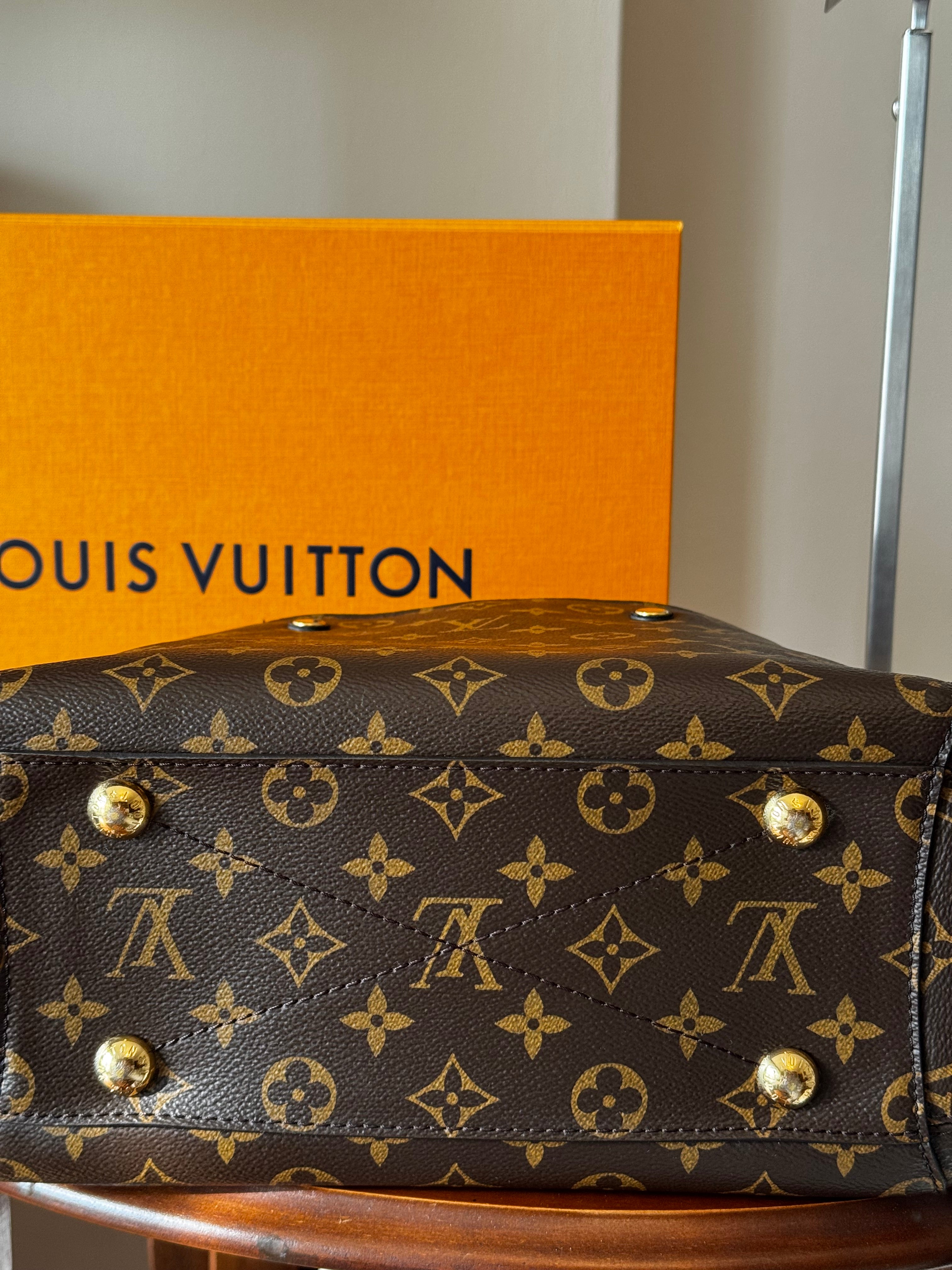 Louis vuitton Montaigne PM