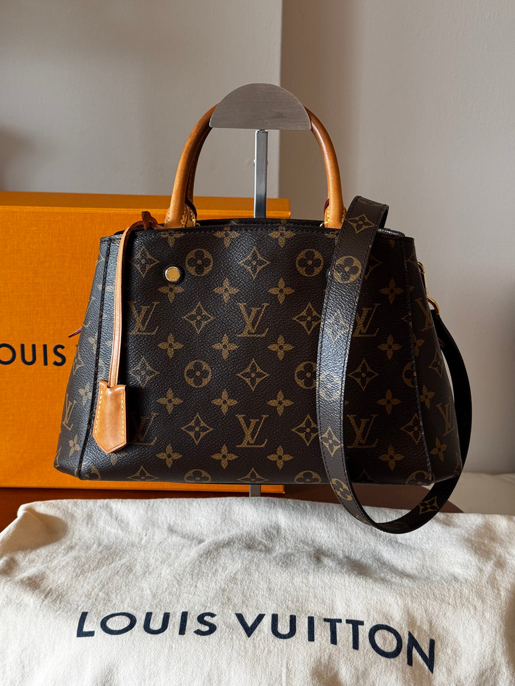 Louis vuitton Montaigne PM