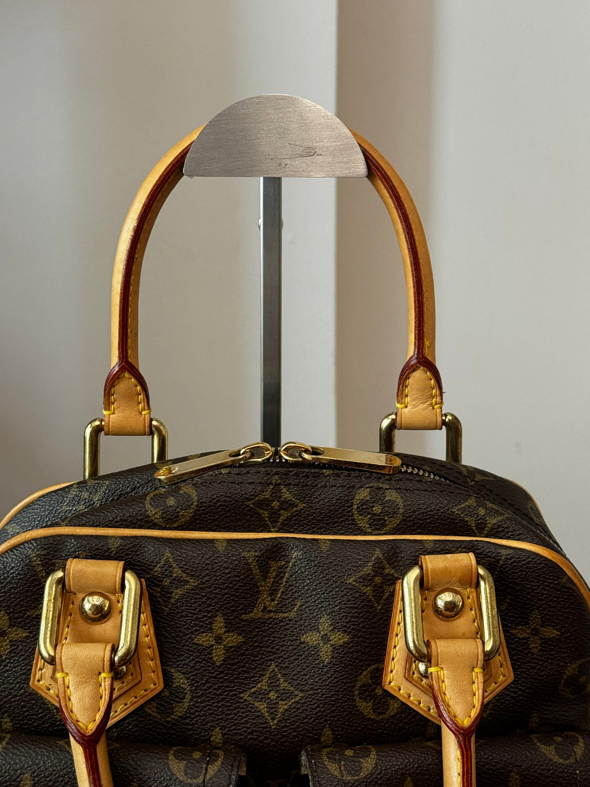 Louis Vuitton Manhattan
