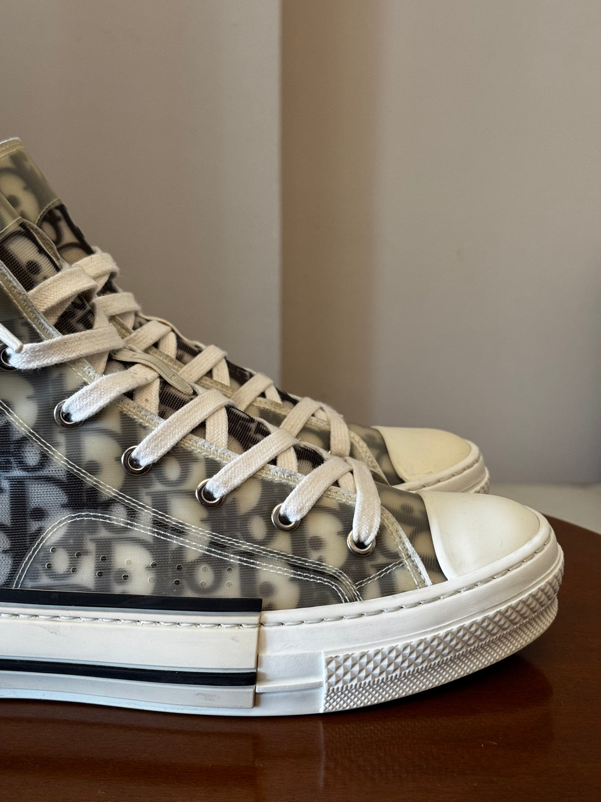 Dior b23