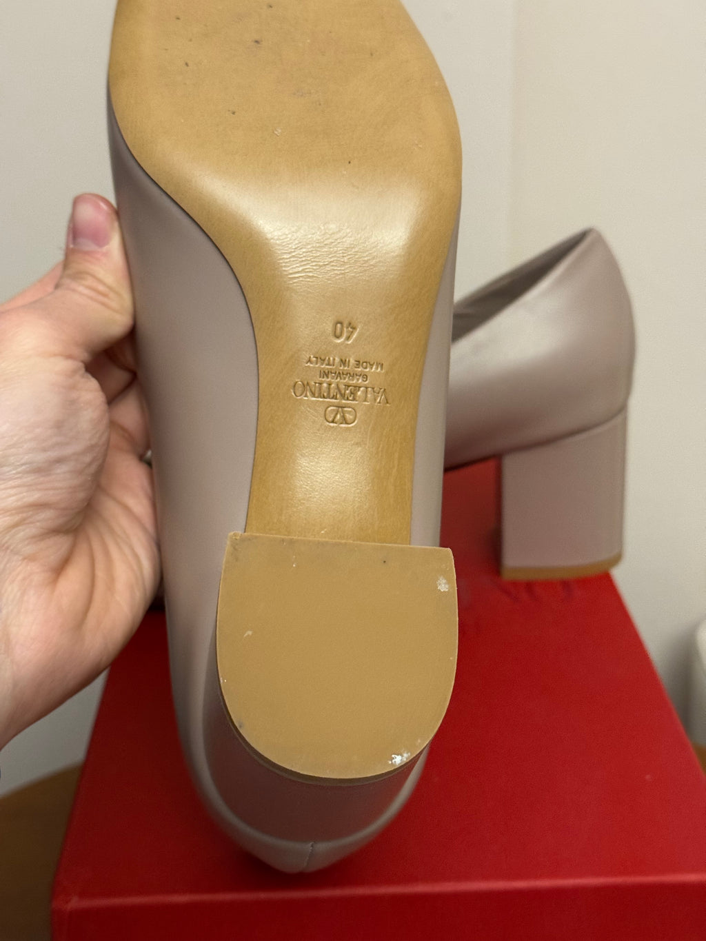 Valentino Garavani Vlogo