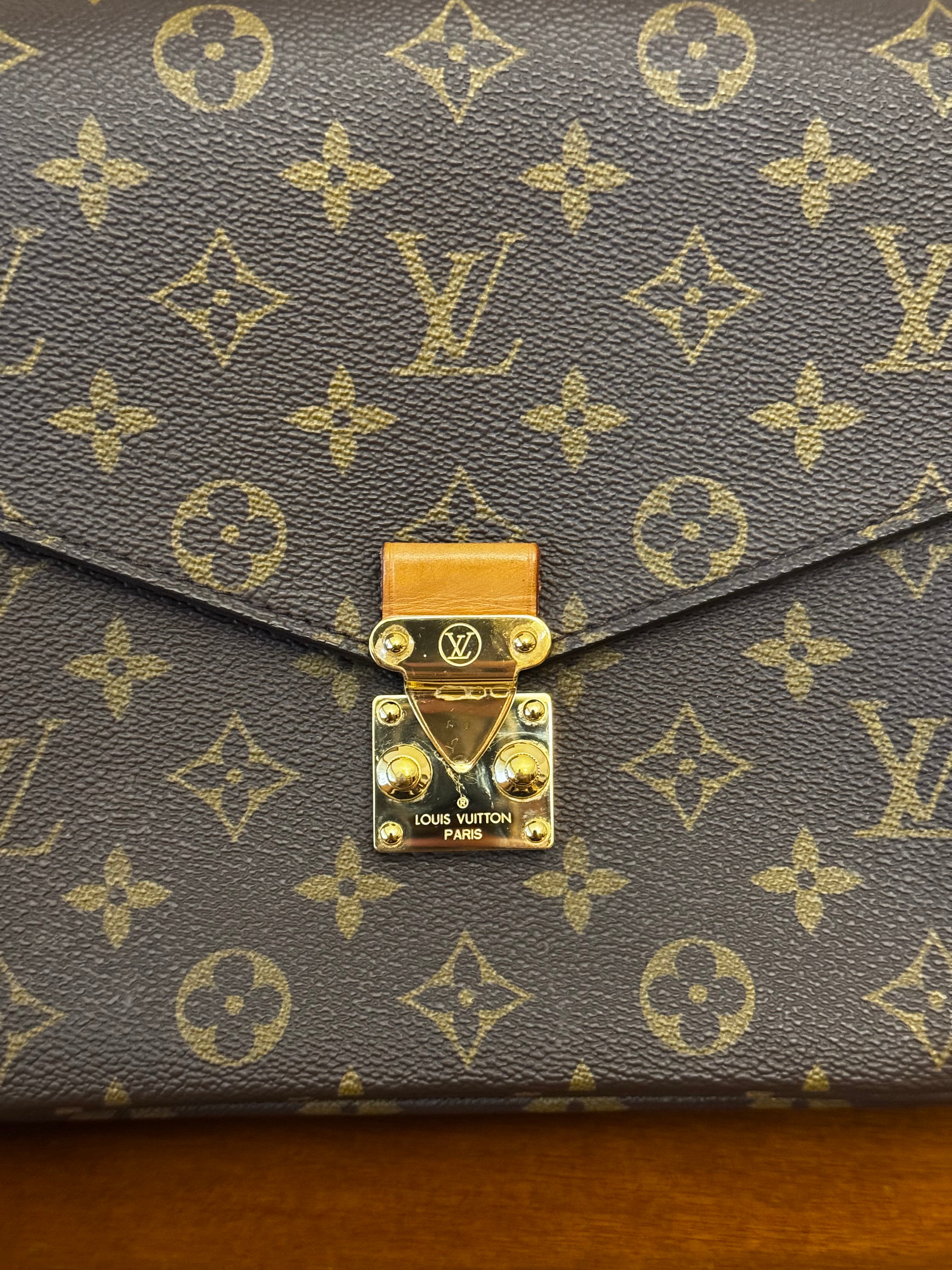 Louis Vuitton Metis