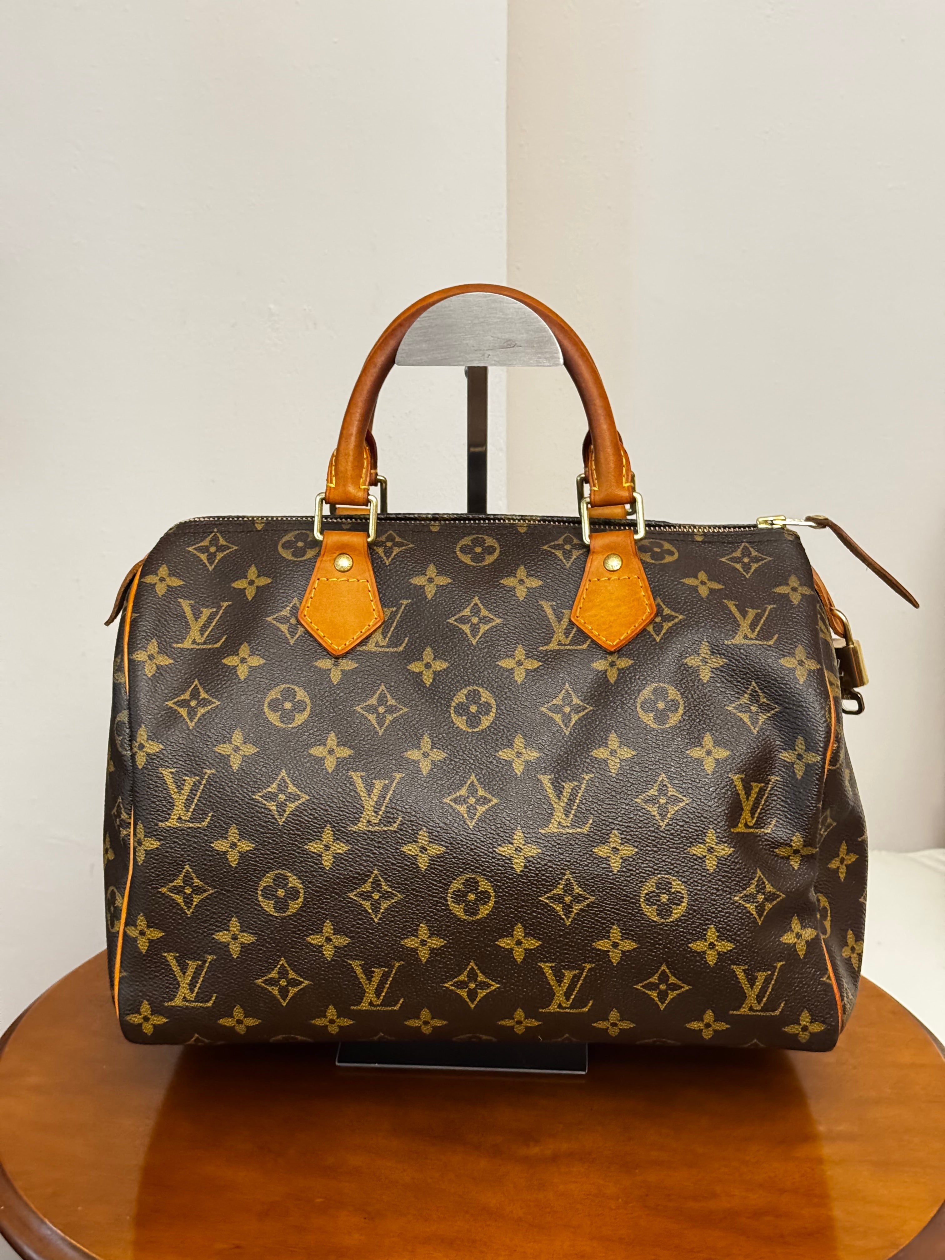 Louis Vuitton Speedy 30