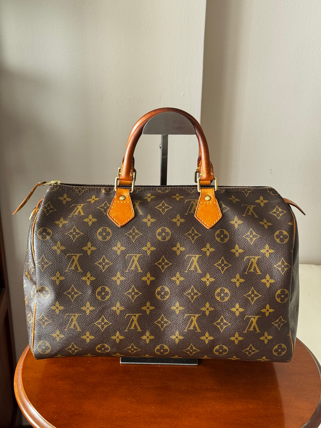 Louis Vuitton Speedy 35