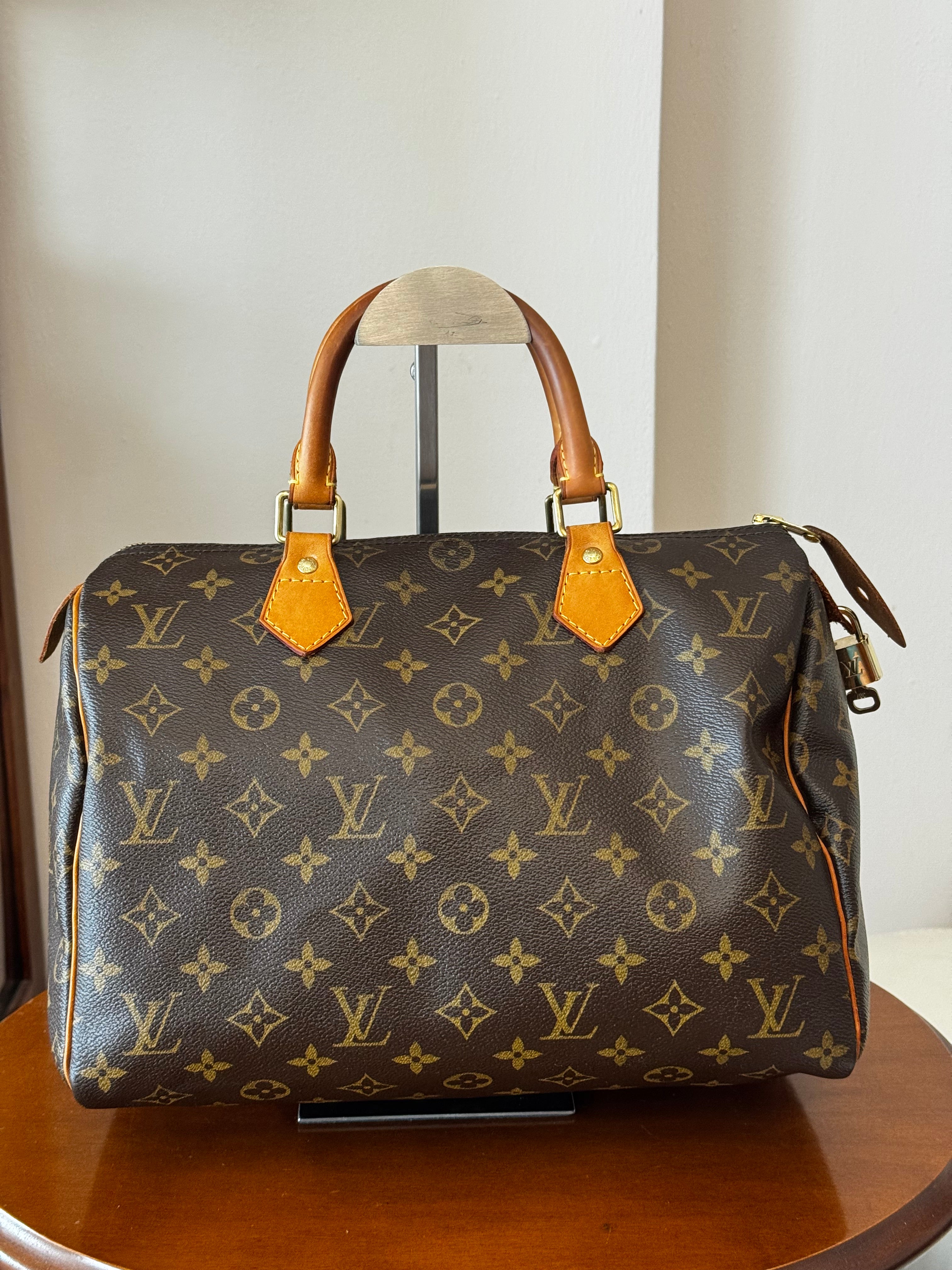 Louis Vuitton Speedy 30