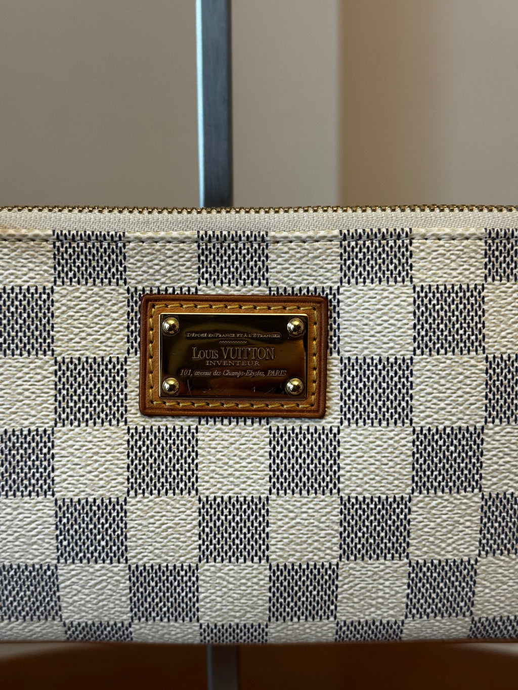 Louis Vuitton Pochette Milla Damier Azur