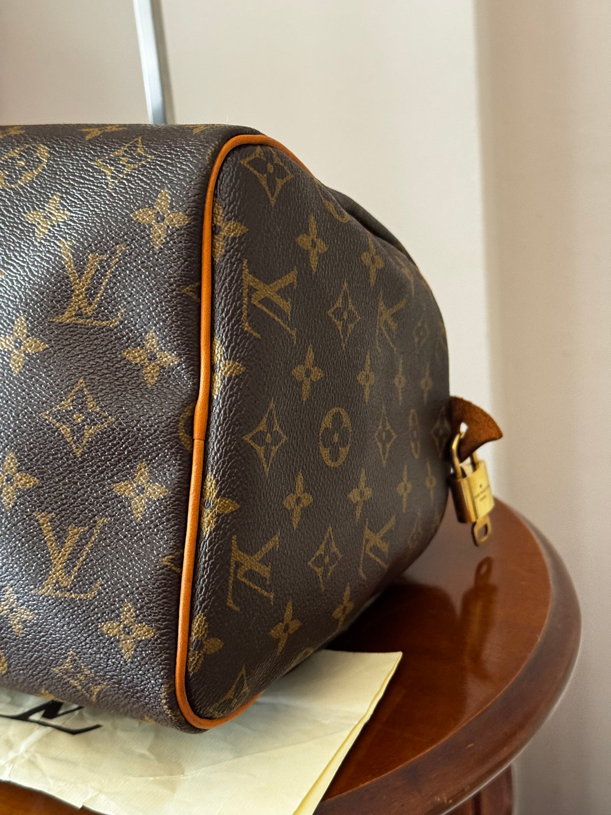 Louis Vuitton Speedy 30