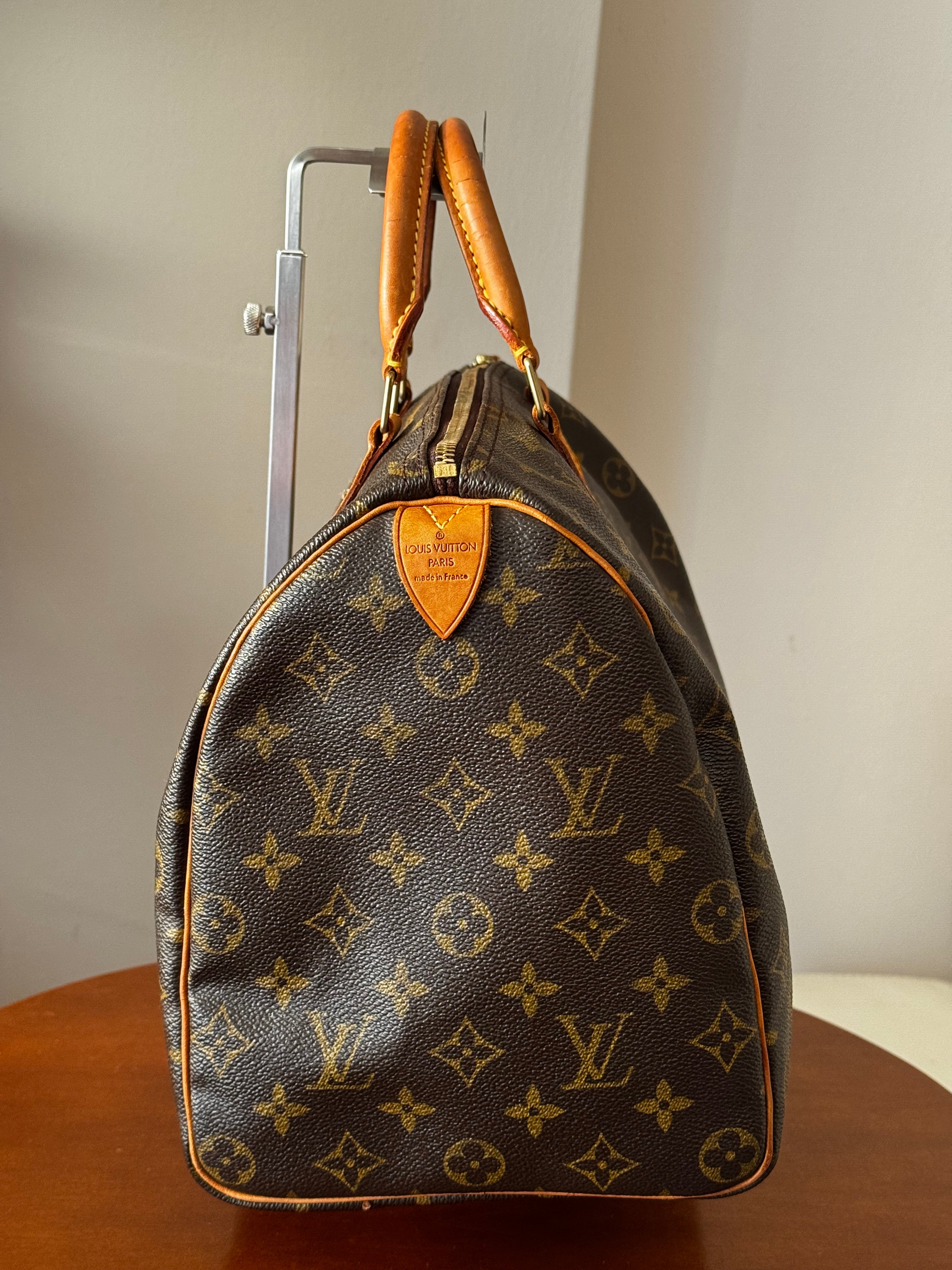 Louis Vuitton Speedy 35
