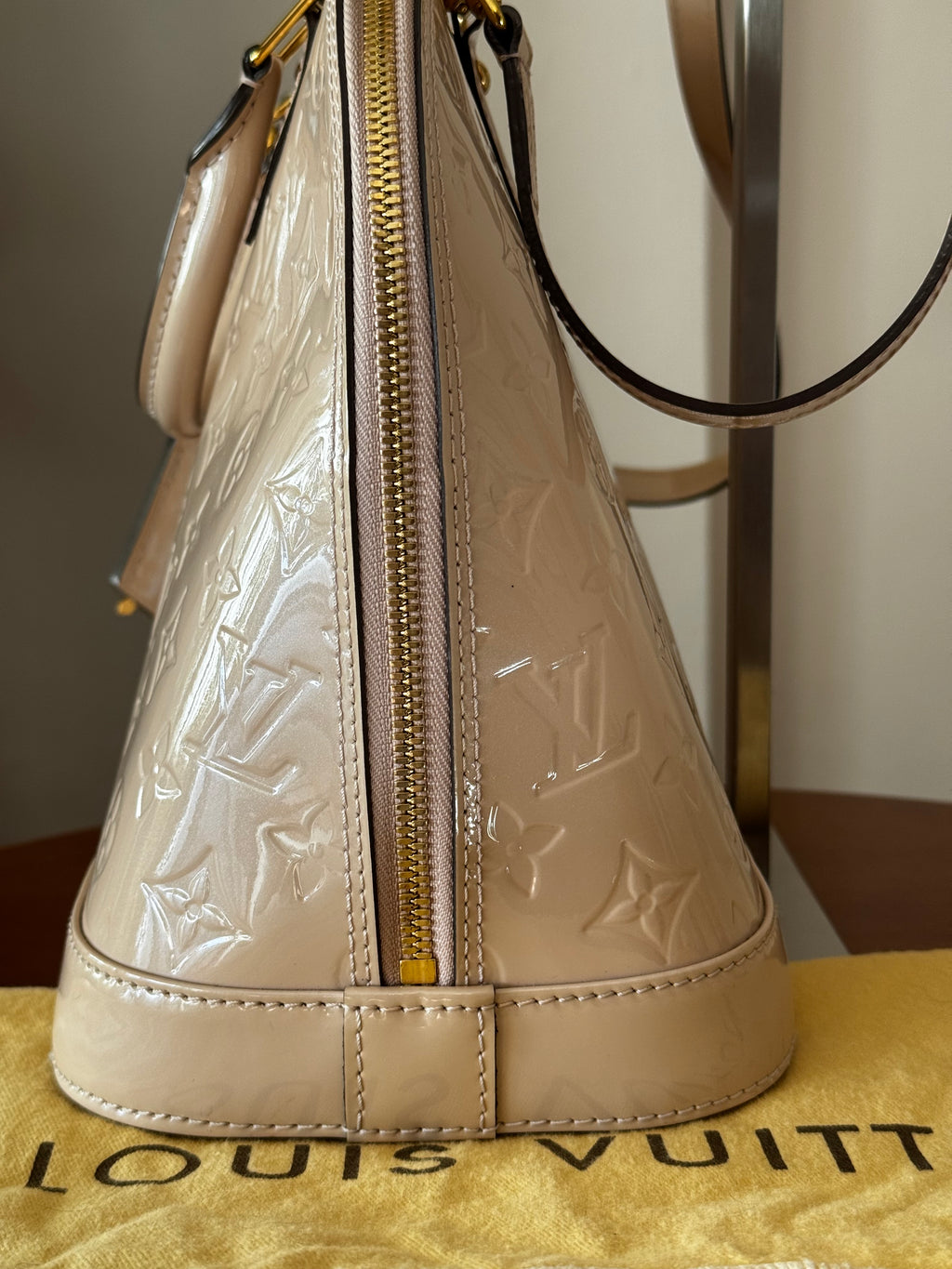 Louis Vuitton Alma