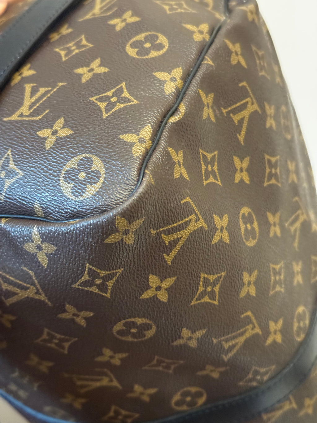 Louis Vuitton Keepal Bandoulière 45