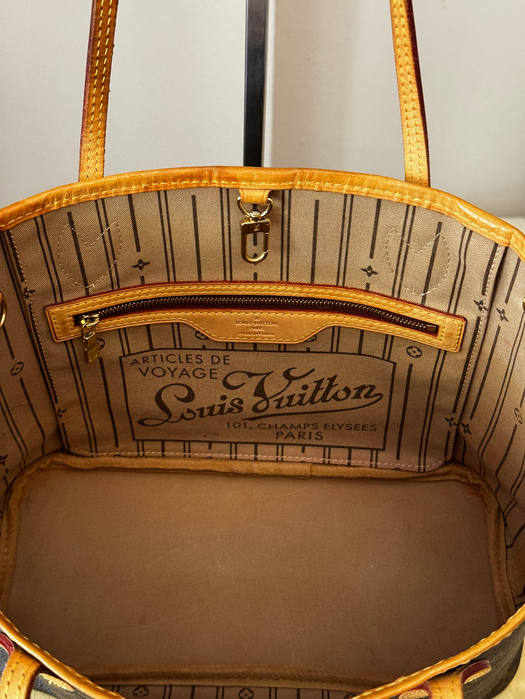 Louis Vuitton Neverfull PM