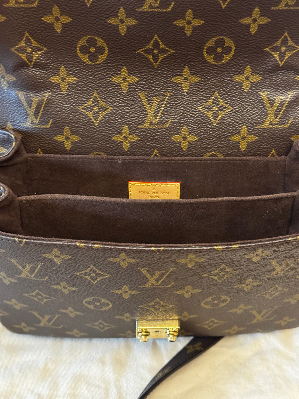 Louis Vuitton Metis