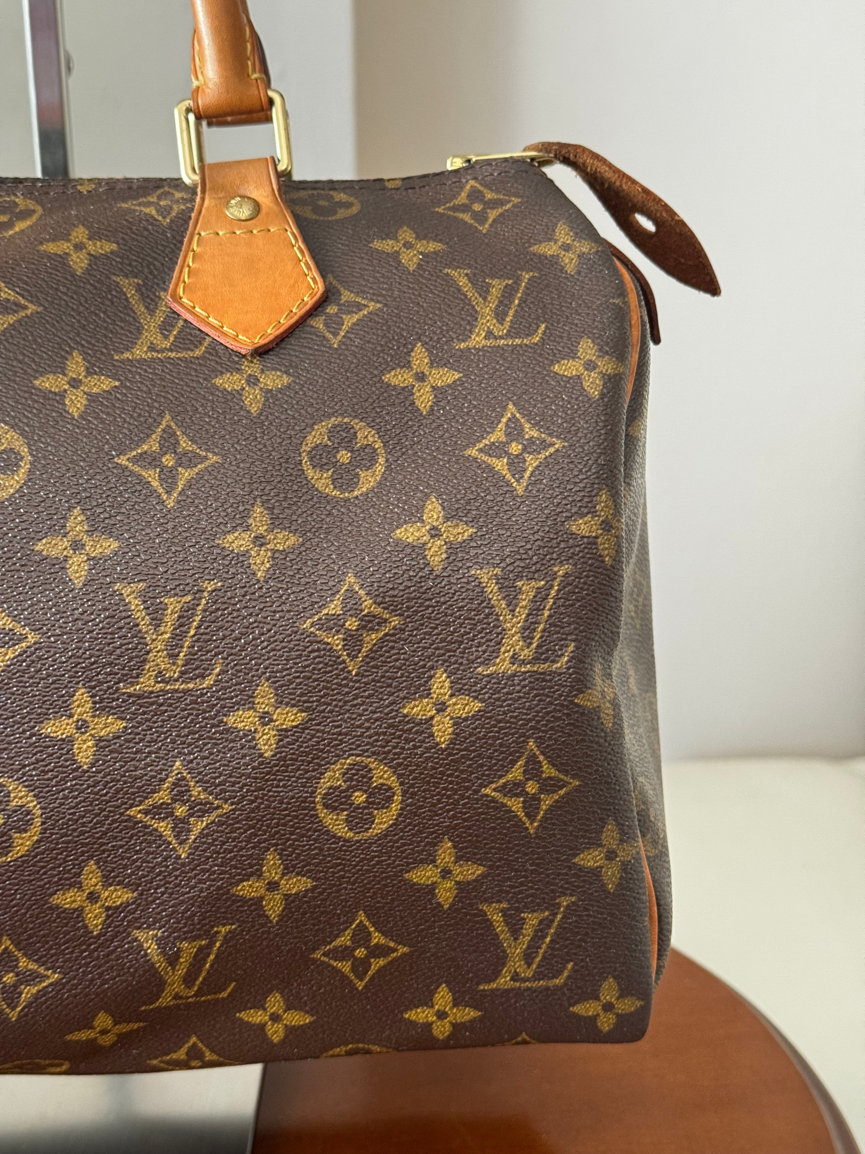 Louis Vuitton Speedy 30
