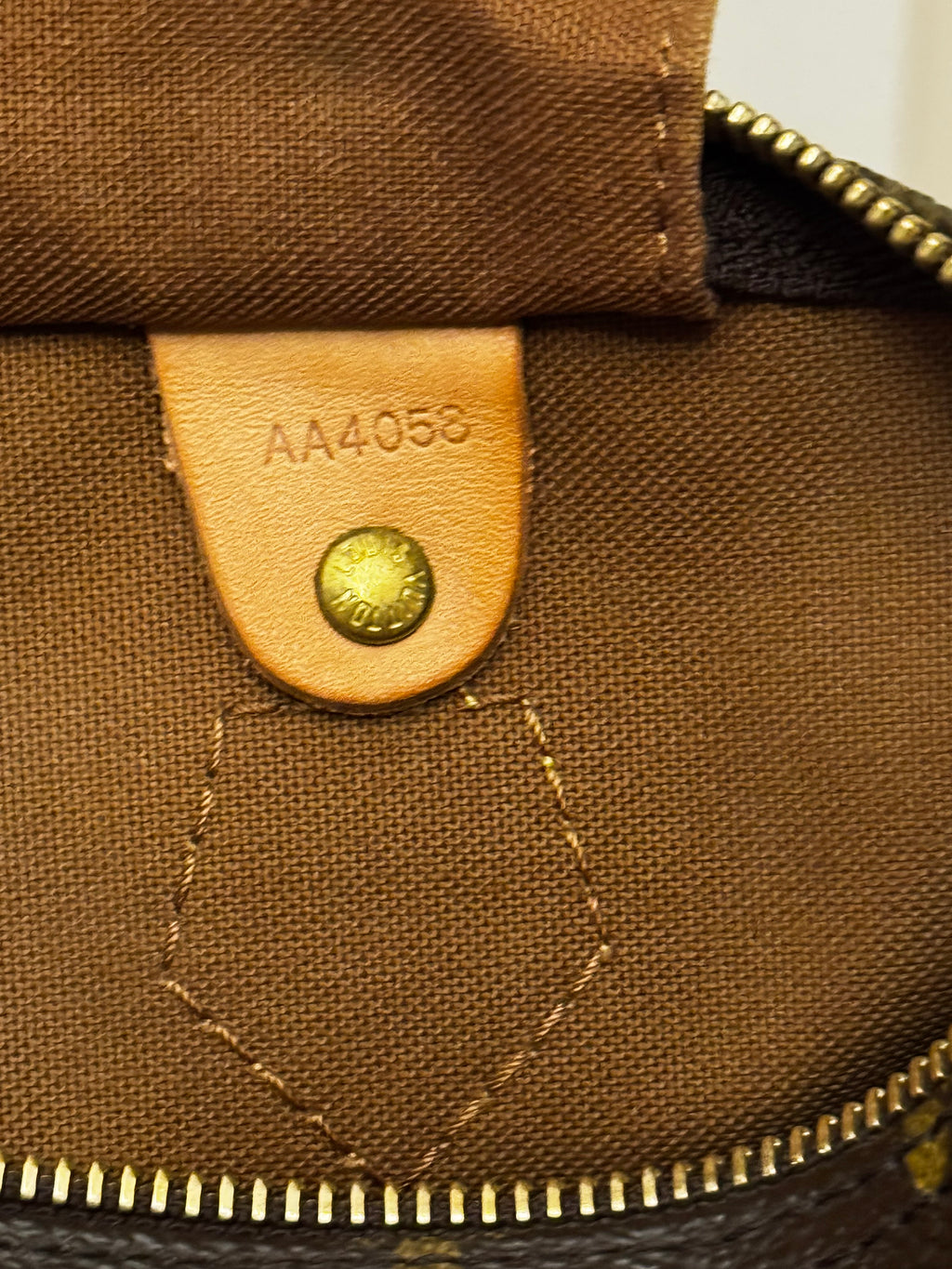 Louis Vuitton Speedy 30
