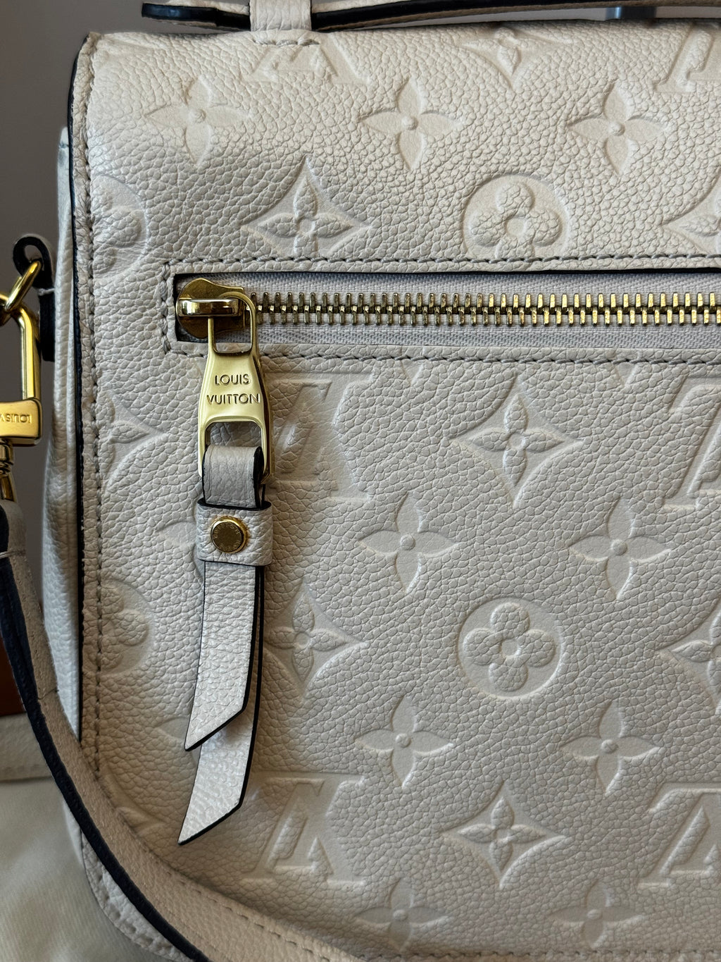 Louis Vuitton Metis