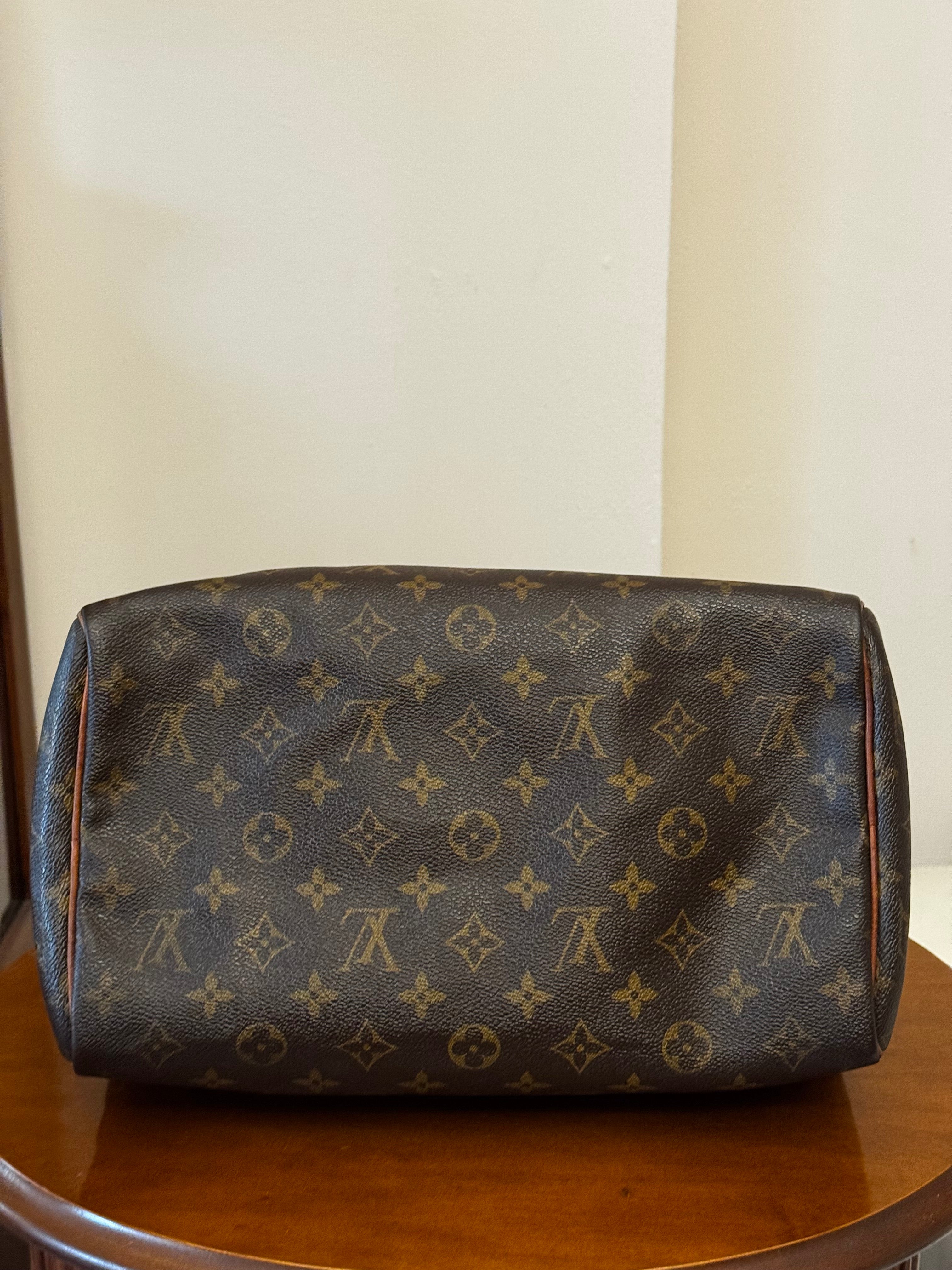 Louis Vuitton Speedy 30