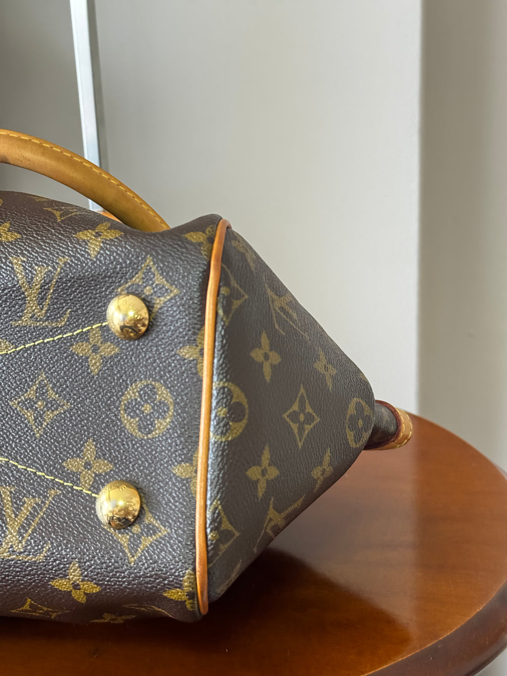 Louis Vuitton Tivoli