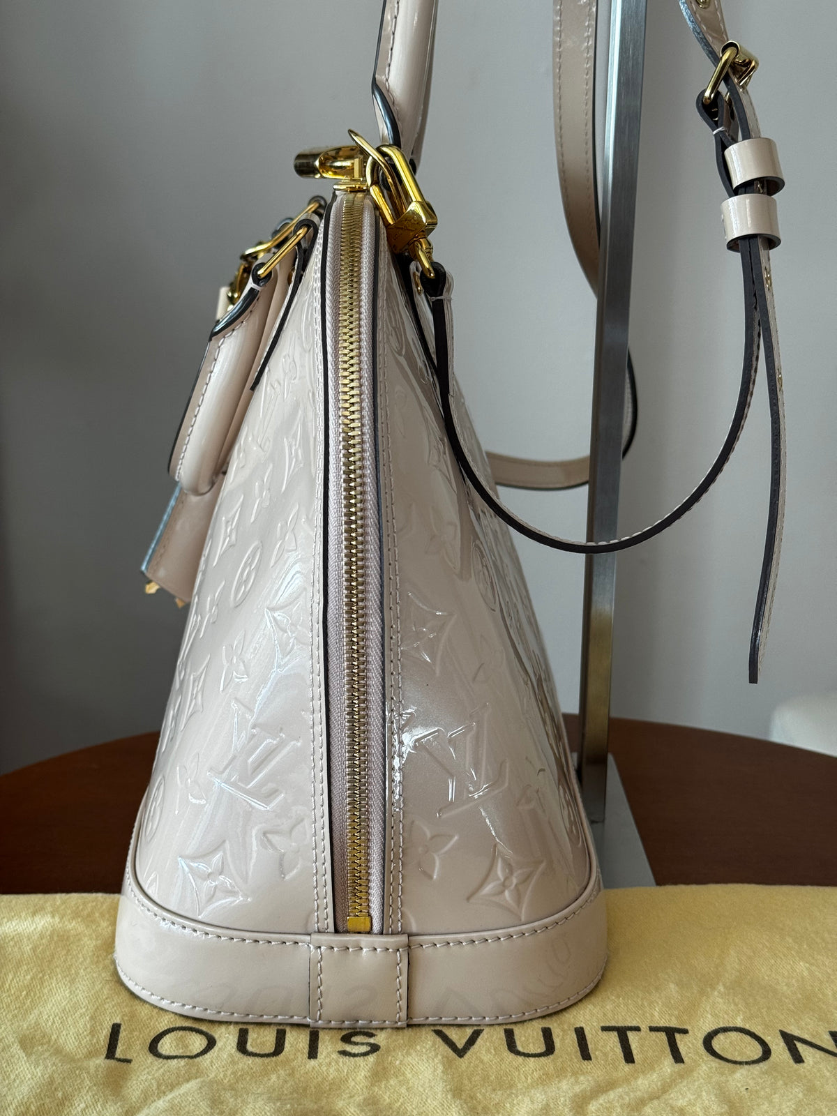Louis Vuitton Alma