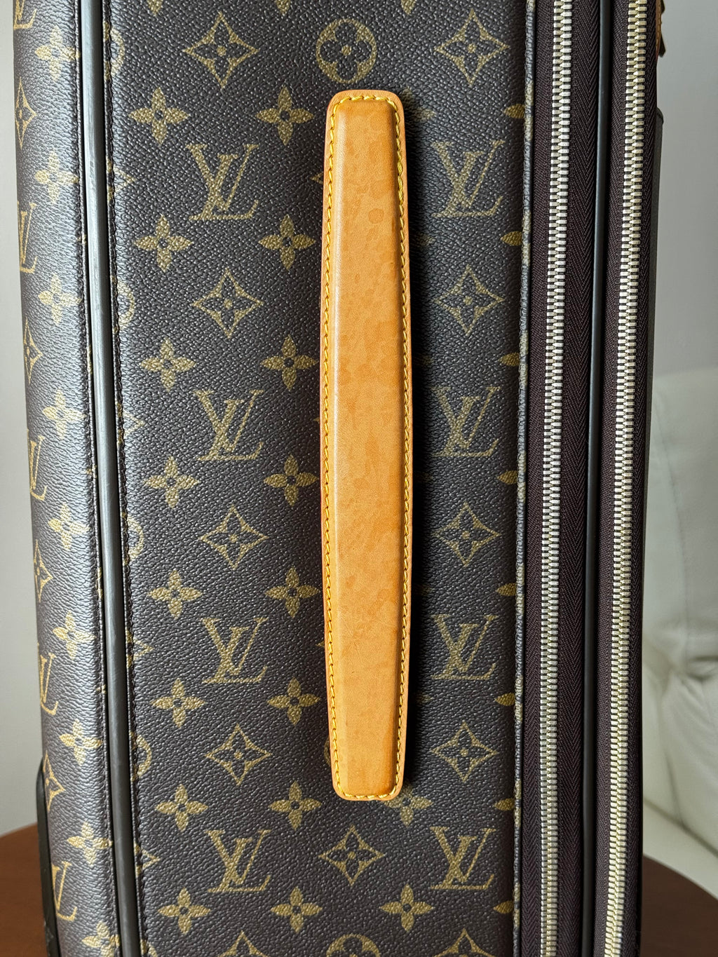 Louis Vuitton Pégase 50