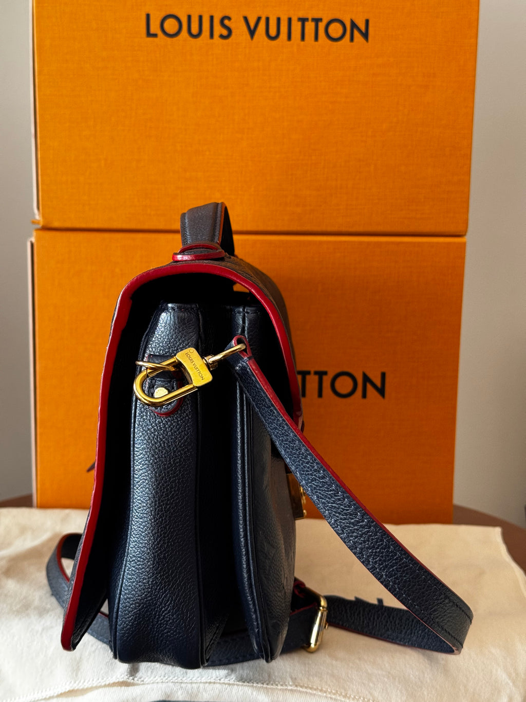 Louis Vuitton Metis