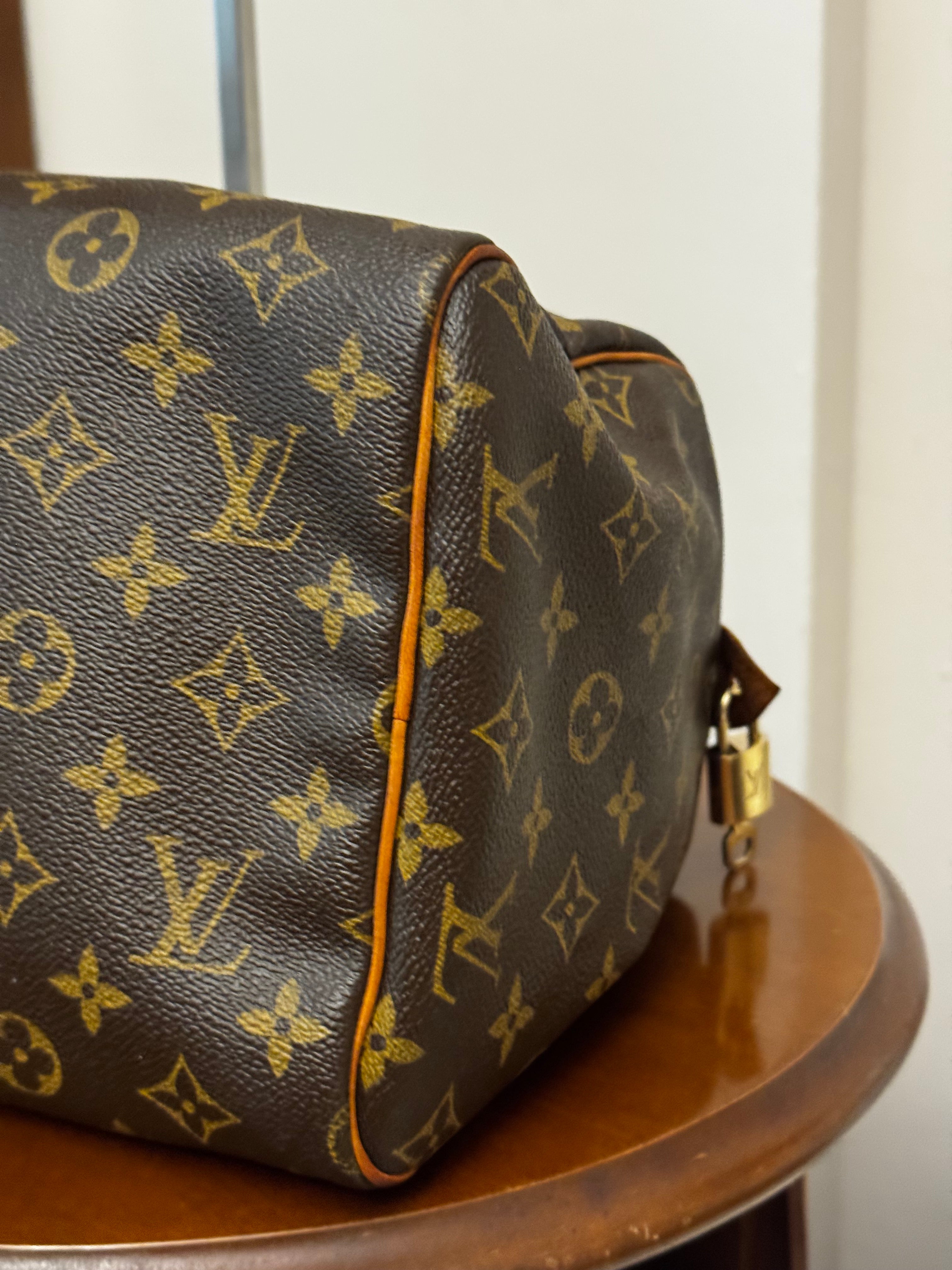 Louis Vuitton Speedy 30