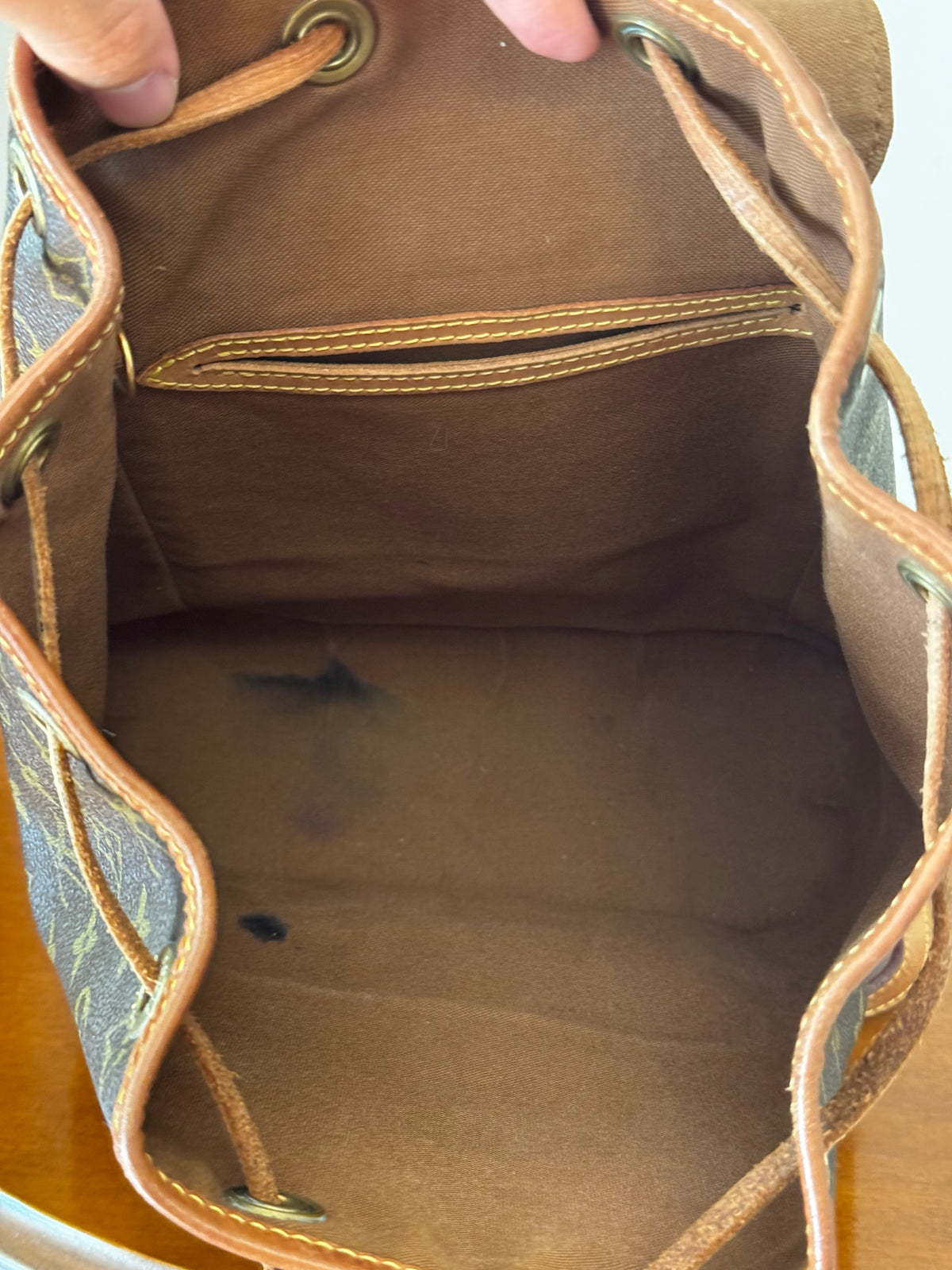 Louis Vuitton Montsouris PM
