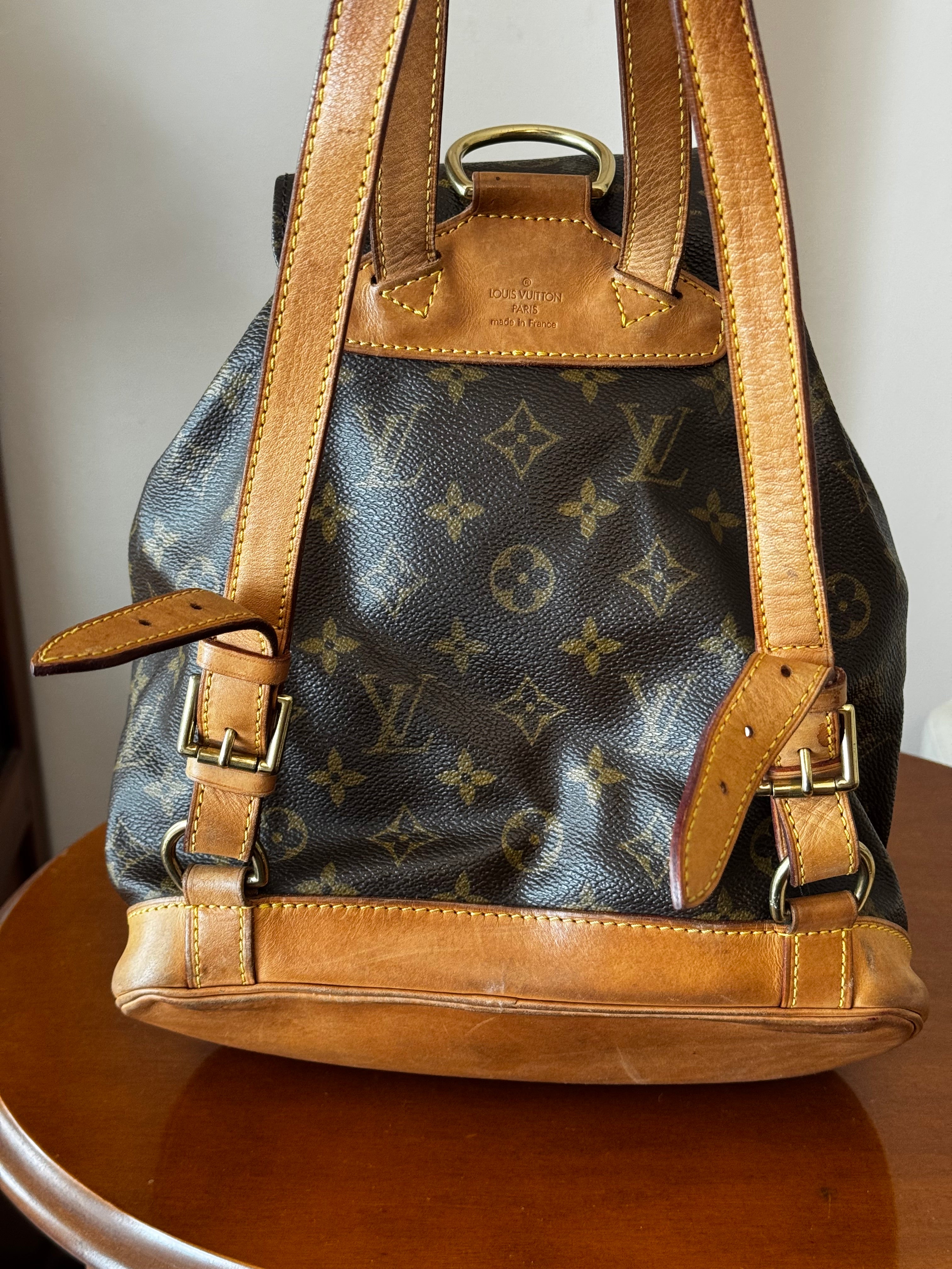 Louis Vuitton Montsouris MM