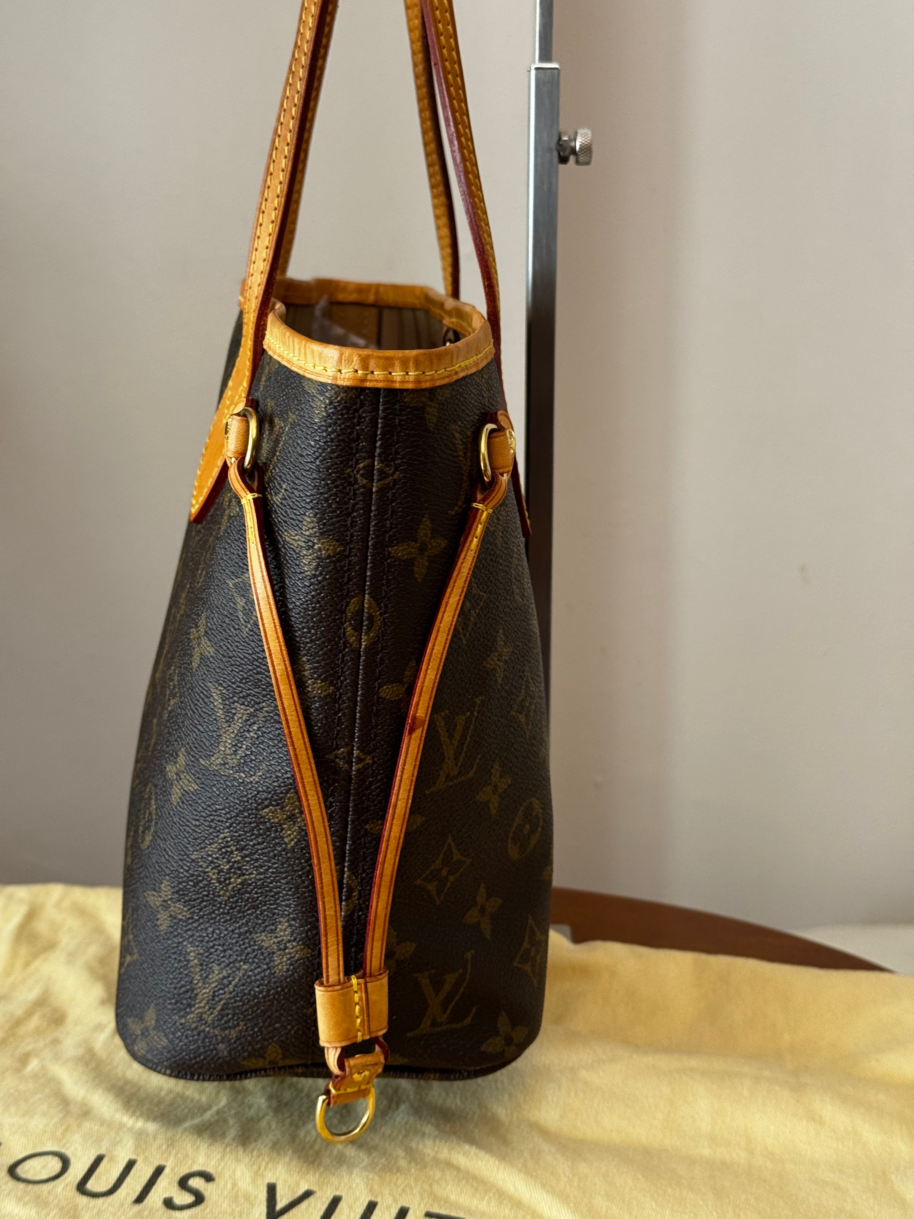 Louis Vuitton Neverfull PM