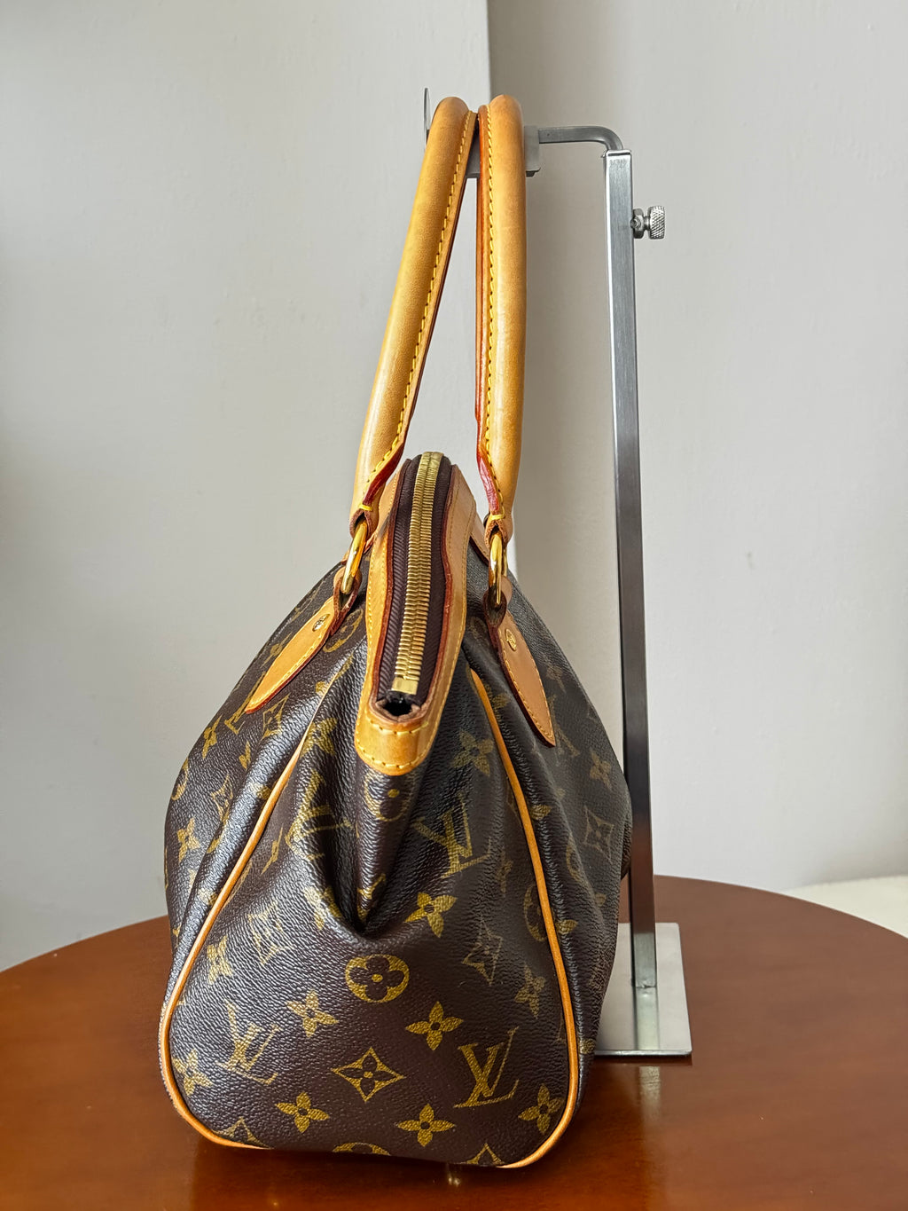 Louis Vuitton Tivoli