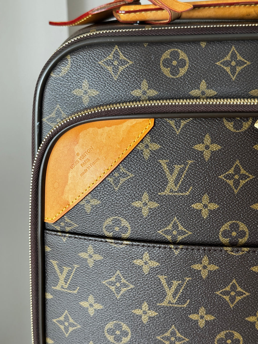 Louis Vuitton Pégase 50
