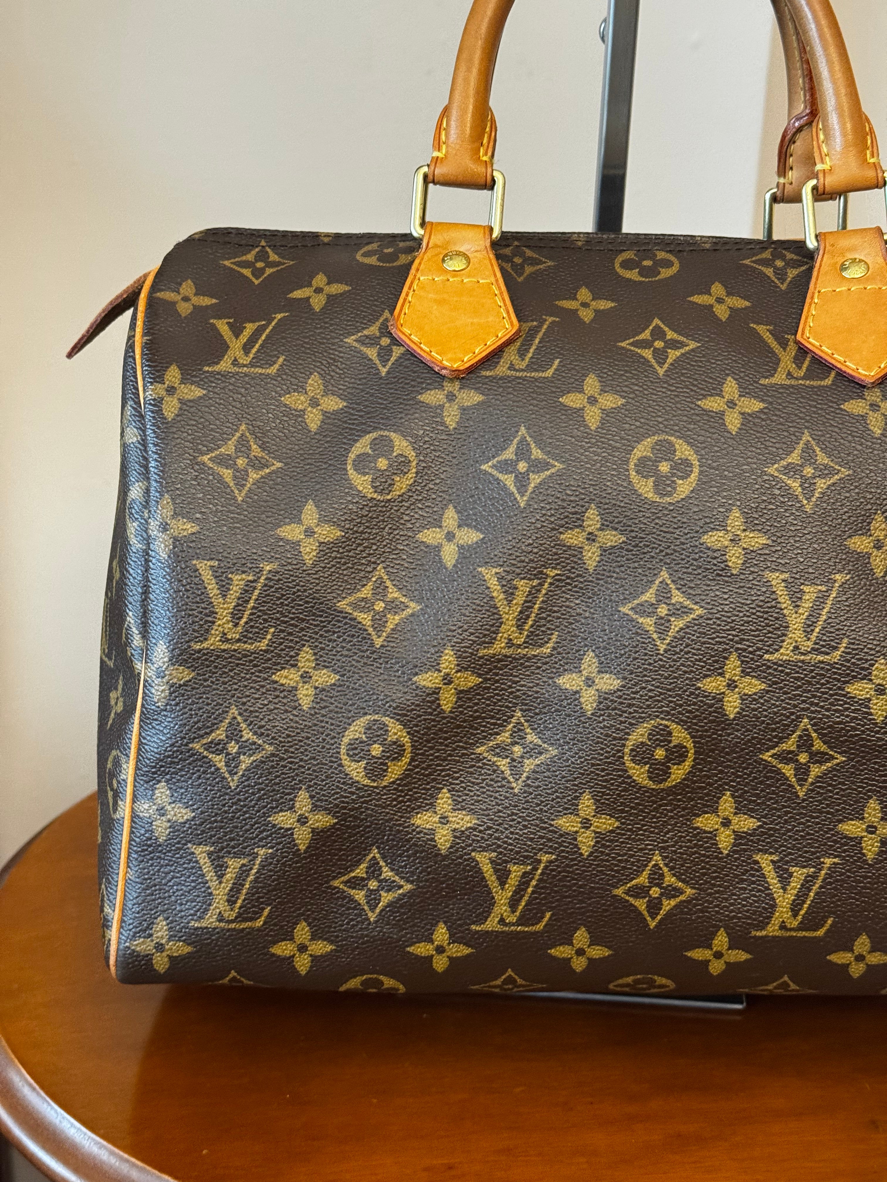 Lousi Vuitton Speedy 30