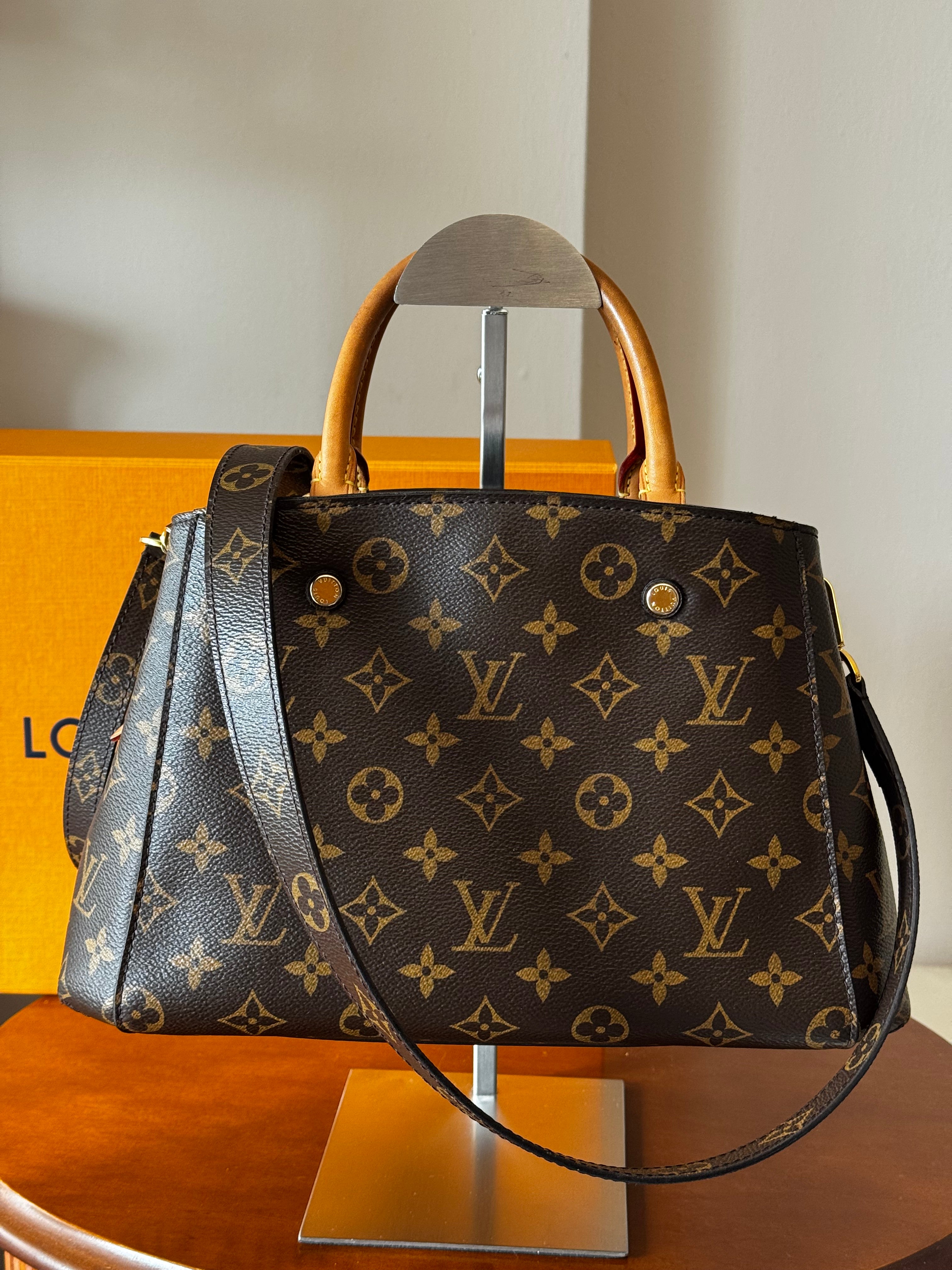 Louis vuitton Montaigne PM