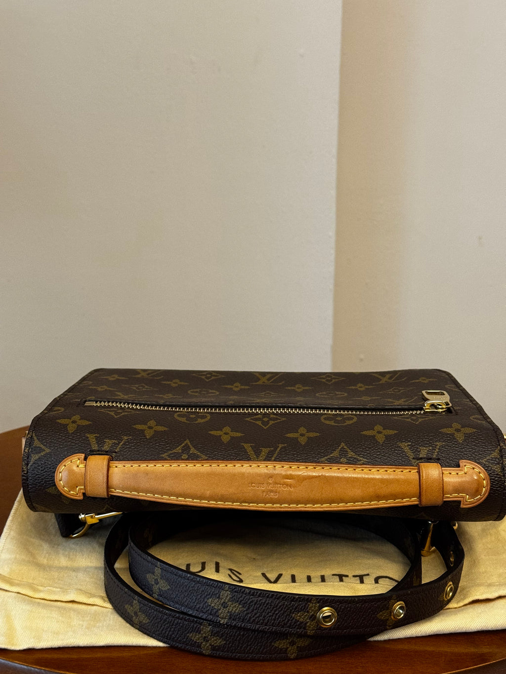 Louis Vuitton Metis