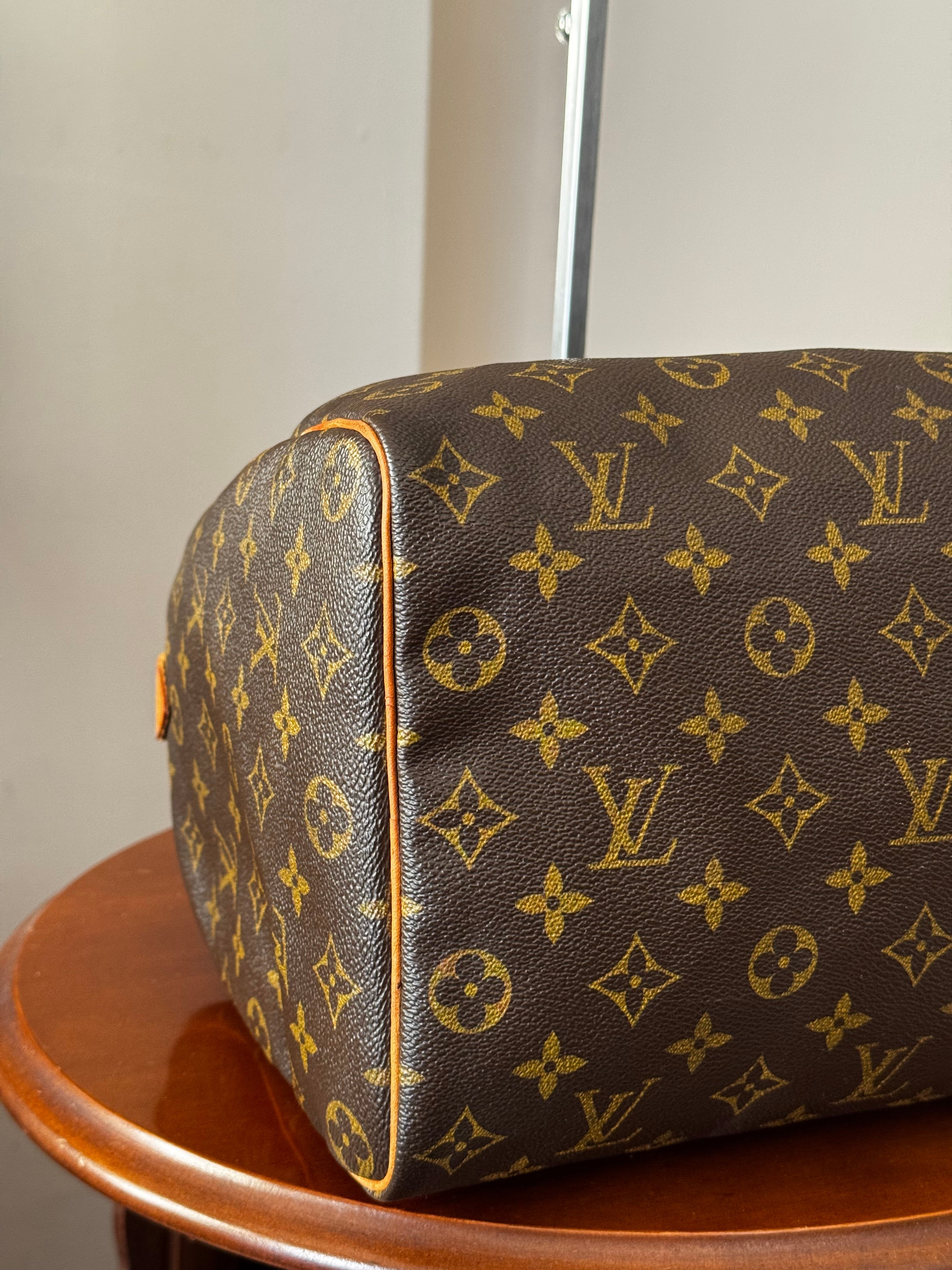 Louis Vuitton Speedy 35