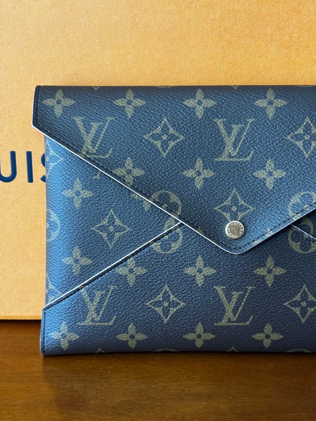 Louis Vuitton Pochette Kiragami
