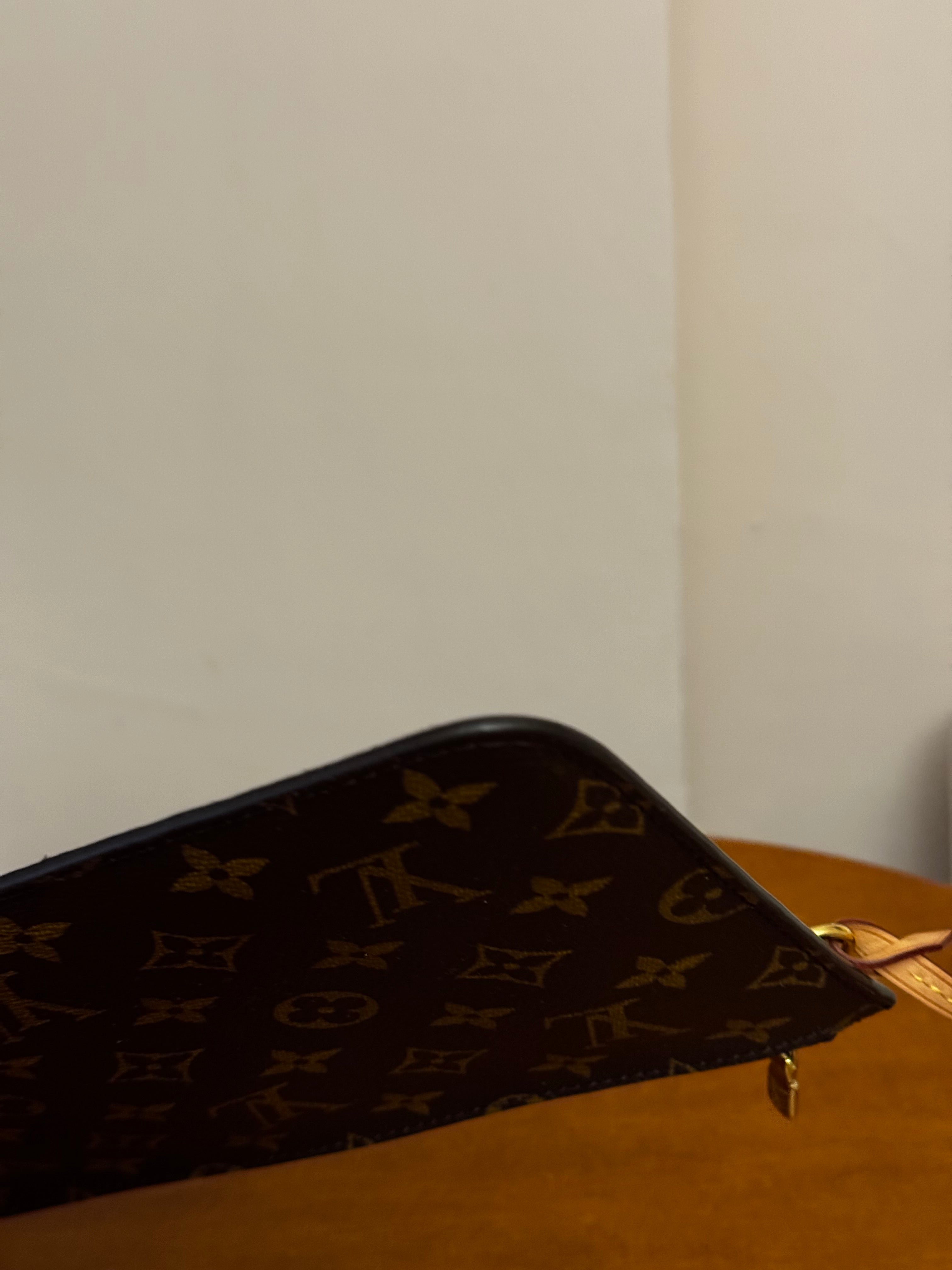 Louis Vuitton Pochette