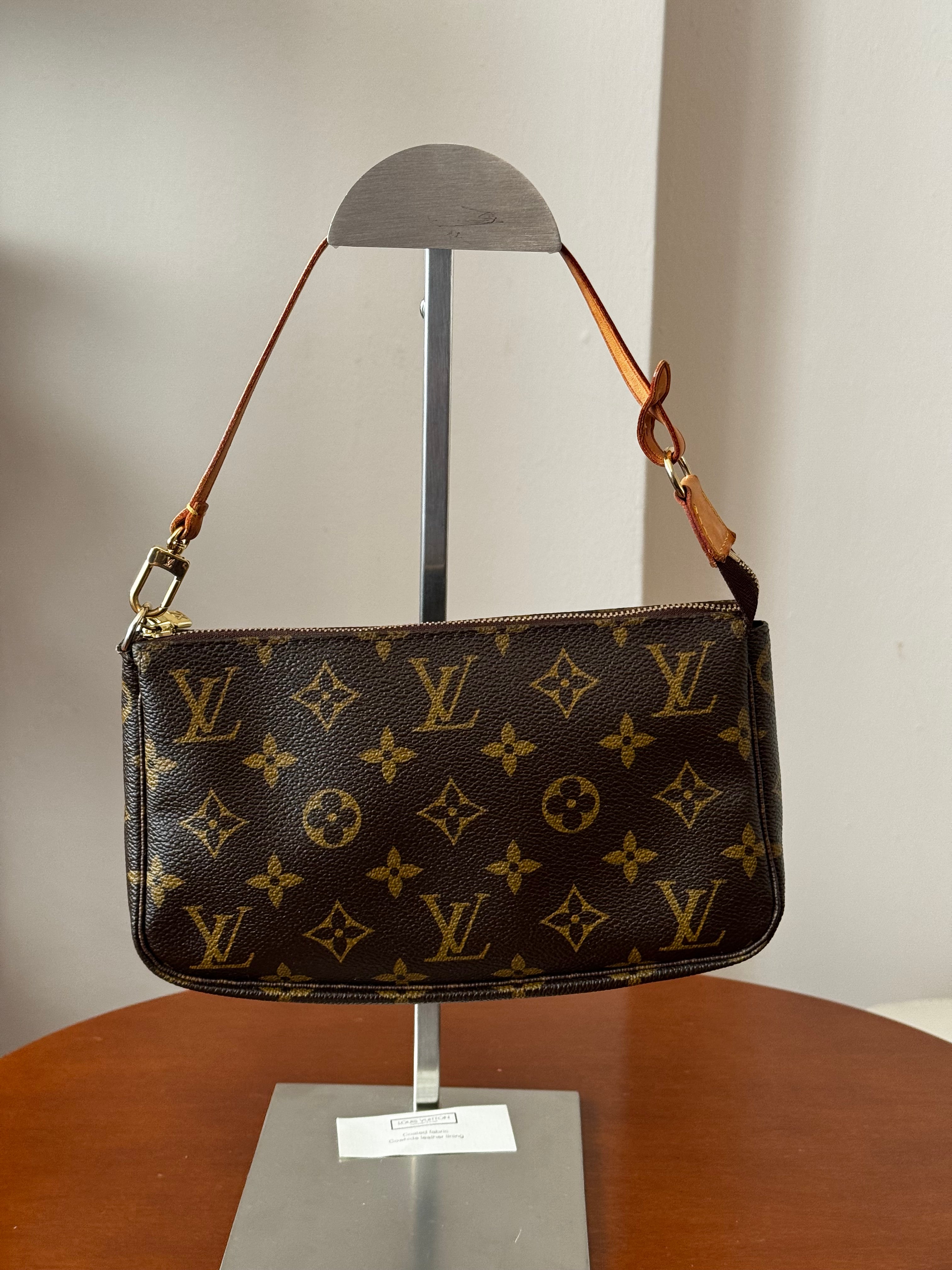 Louis Vuitton Pochette Accessoires