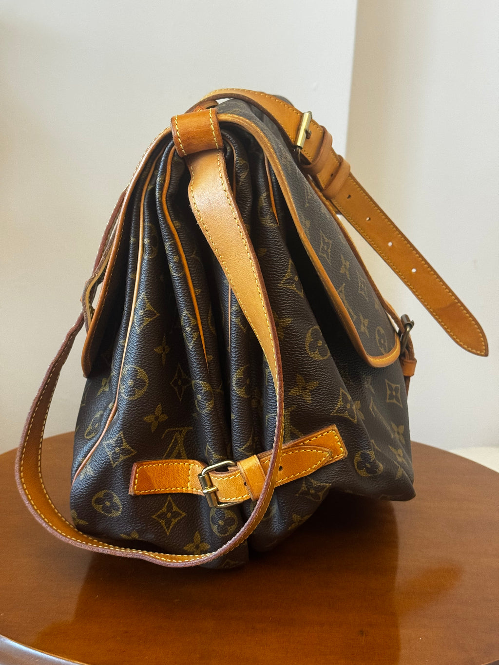 Louis Vuitton Saumur