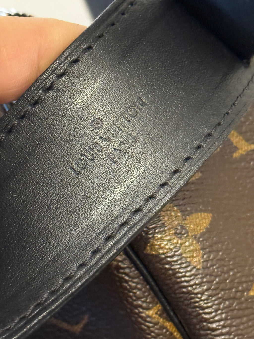 Louis Vuitton Keepal Bandoulière 45