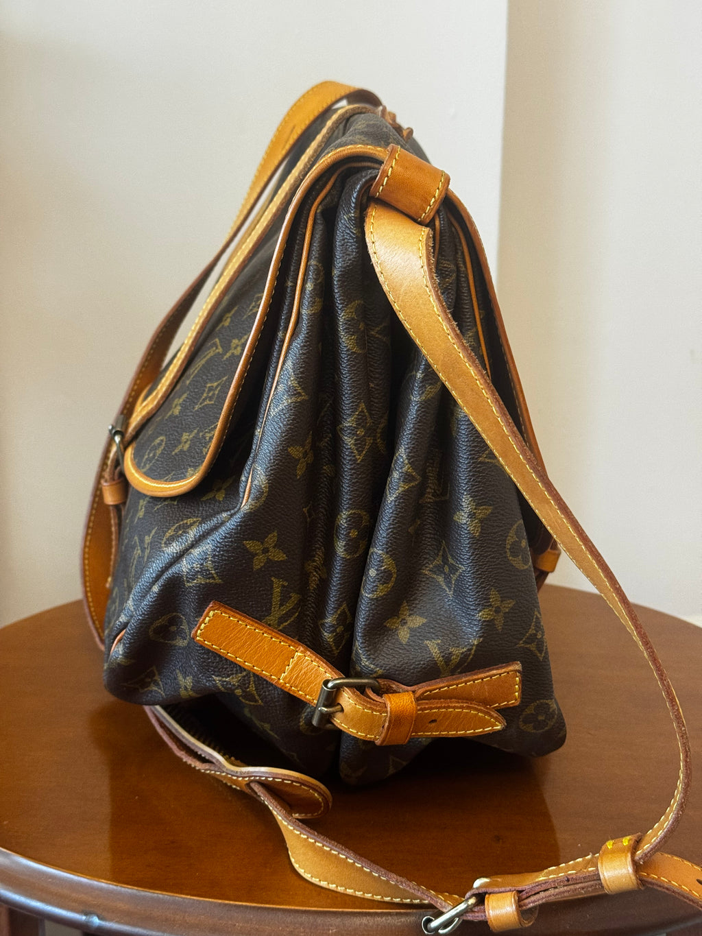 Louis Vuitton Saumur