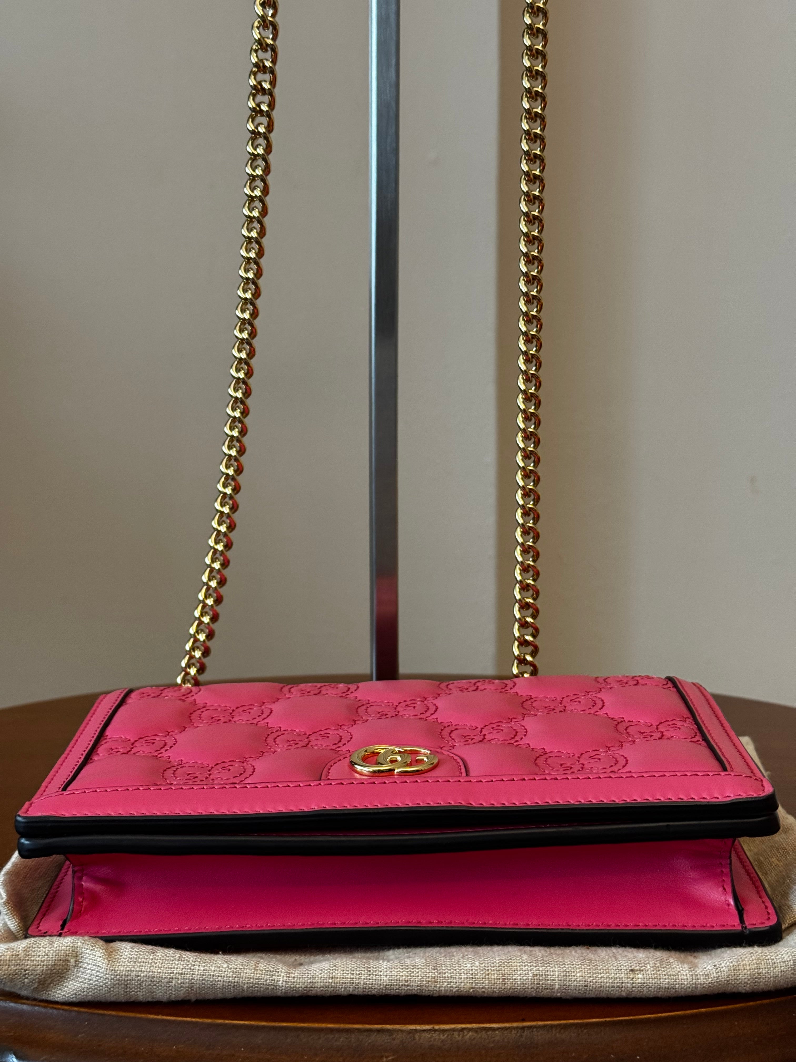 Gucci GG Matelassé Chain Wallet
