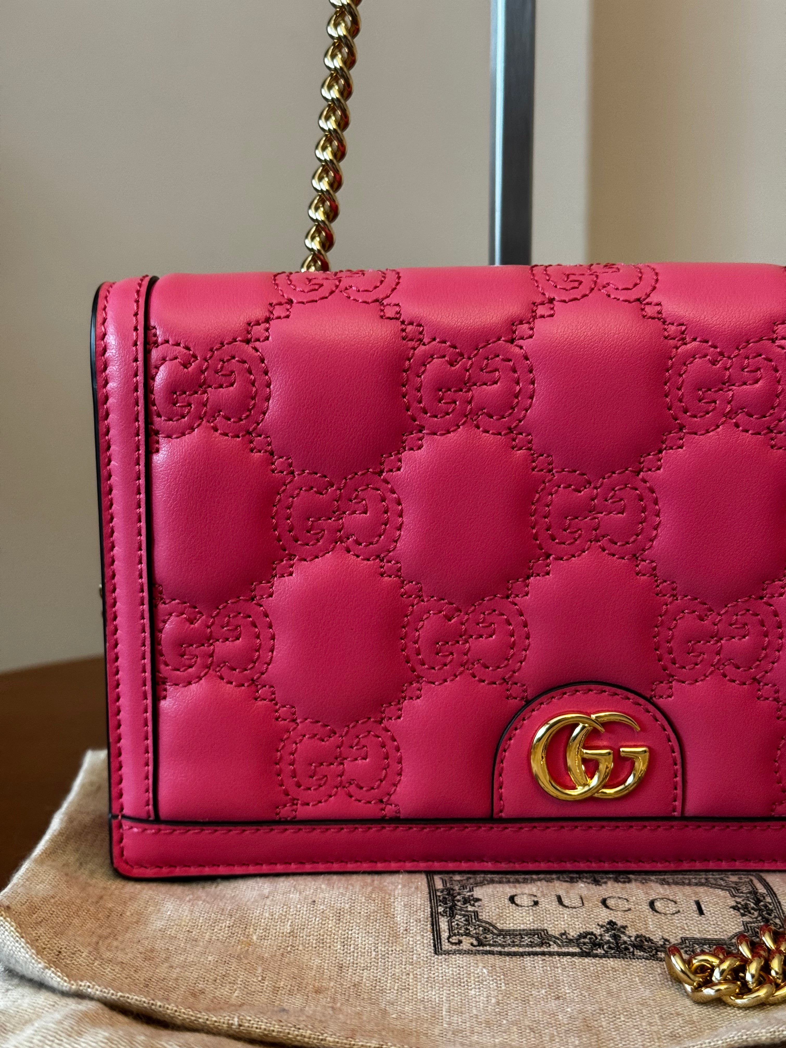 Gucci GG Matelassé Chain Wallet