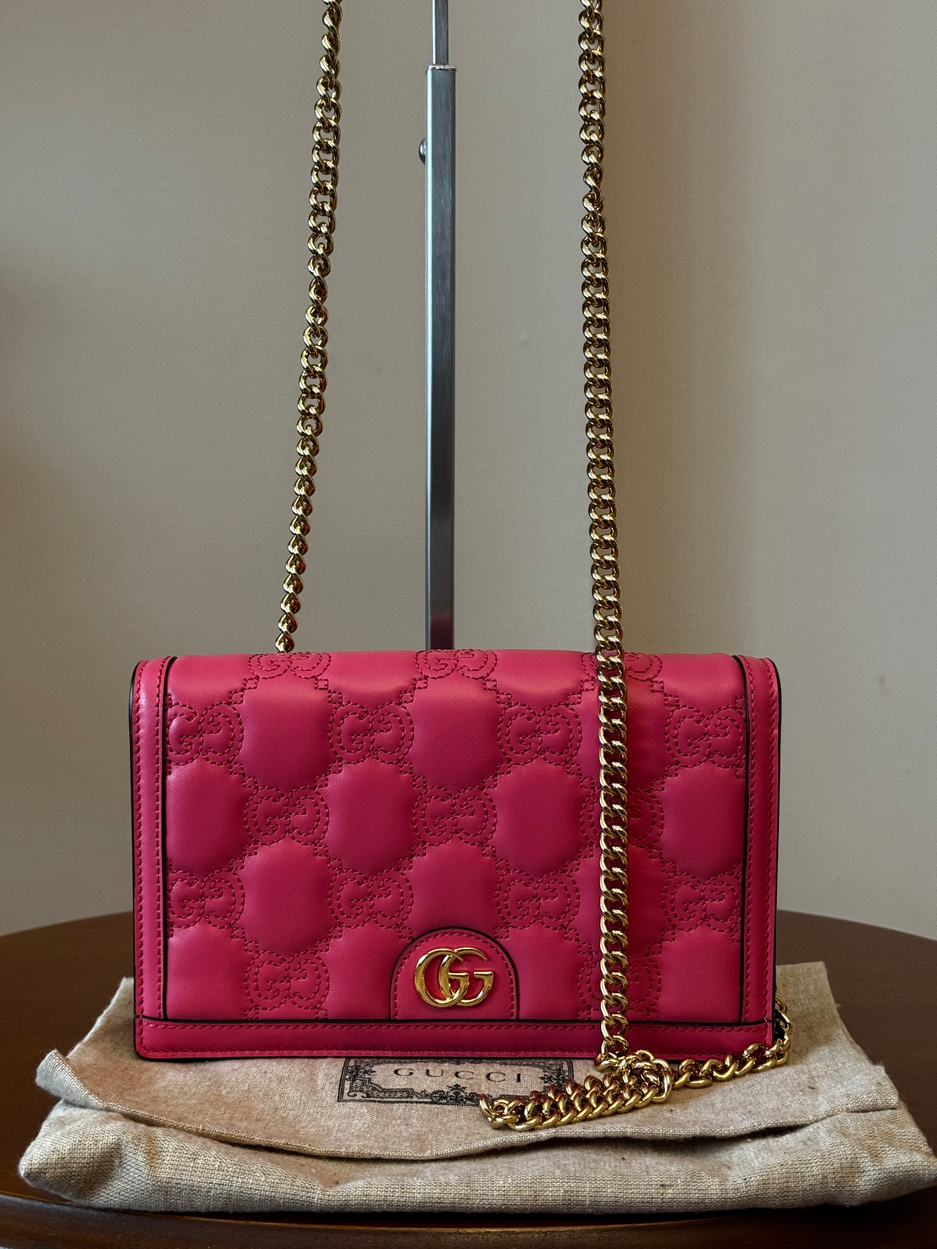 Gucci GG Matelassé Chain Wallet