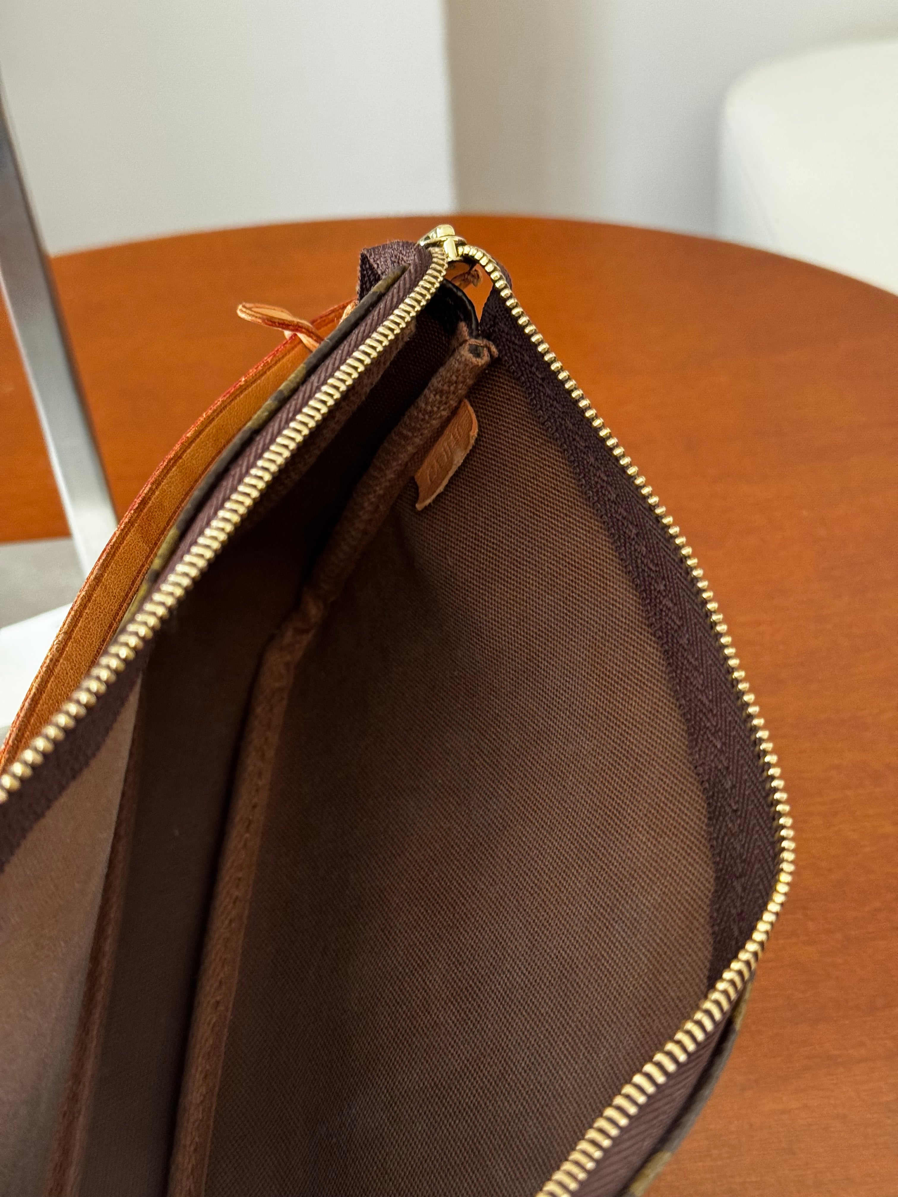 Louis Vuitton Pochette Accessoires